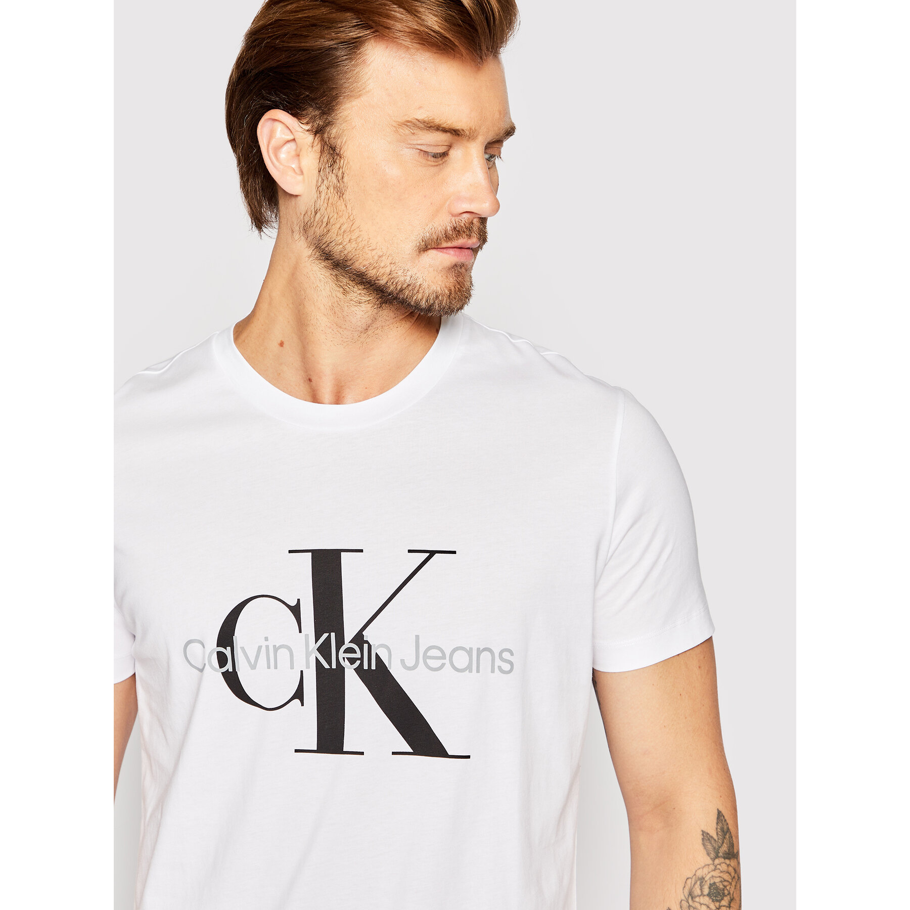 Calvin Klein Jeans Póló J30J320935 Fehér Slim Fit