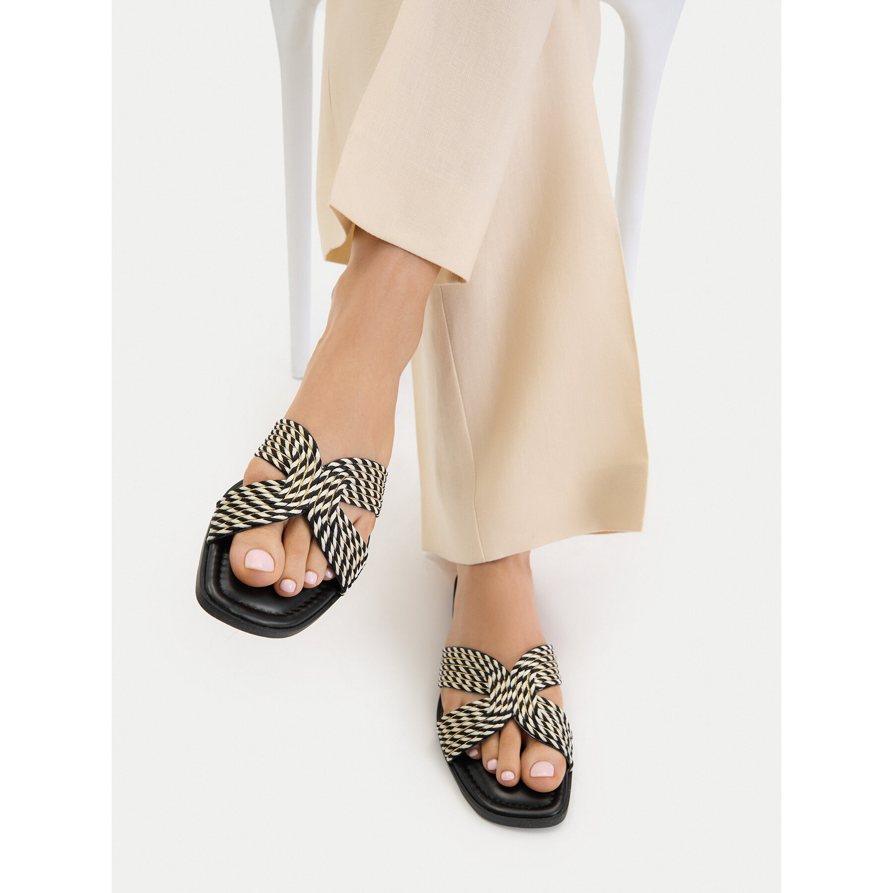 Natikače JENNY CEO-R26SS09215 Crna