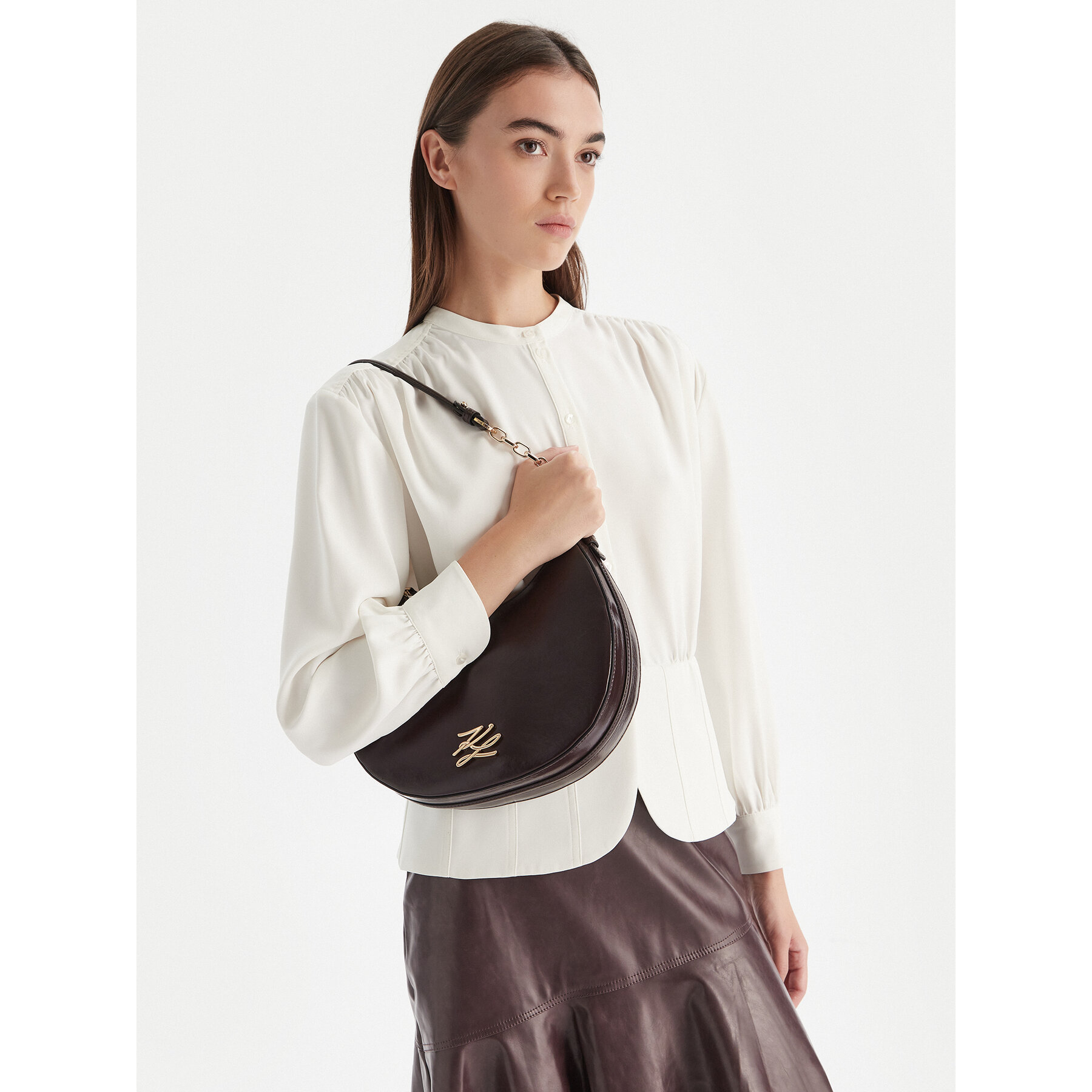 Táska KARL LAGERFELD A4W30104 Barna