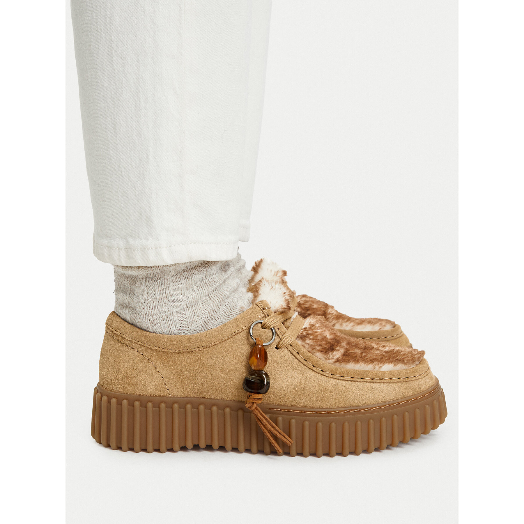 Cipele Clarks Torhill Bee 26327766 Bež