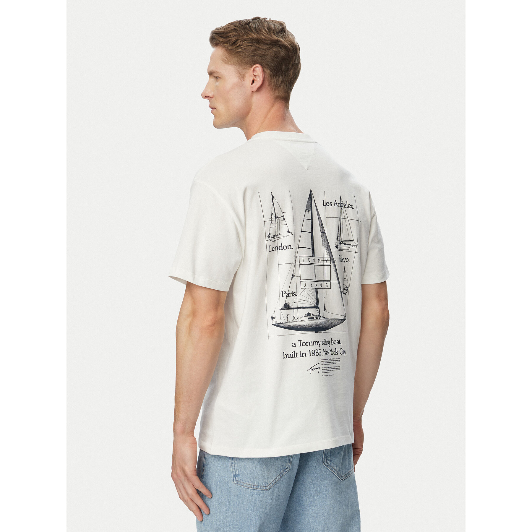 Tommy Jeans T-Shirt Sailboat DM0DM23184 Weiß Regular Fit