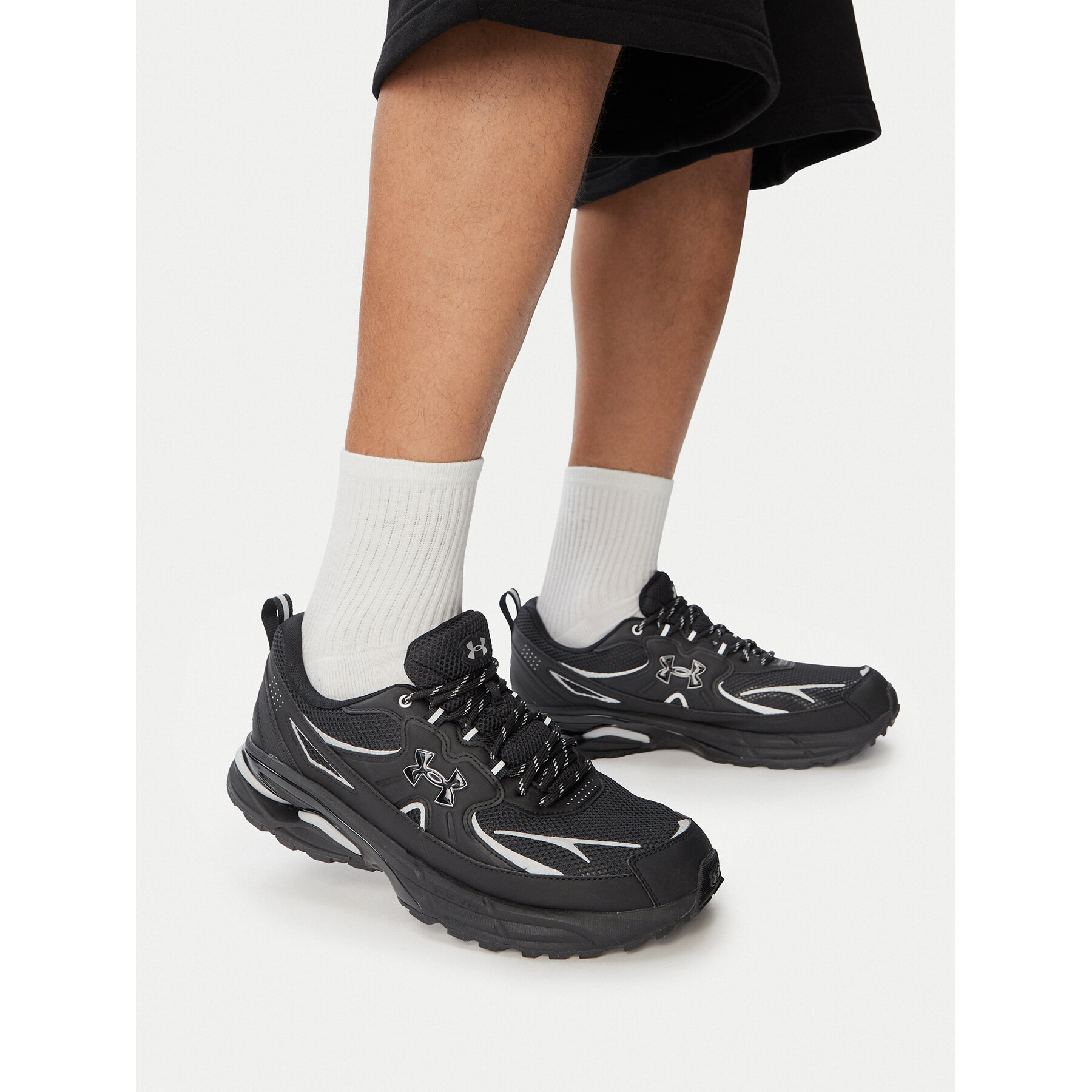 Sneakers Under Armour UA Apparition Tech 6005280 Negru