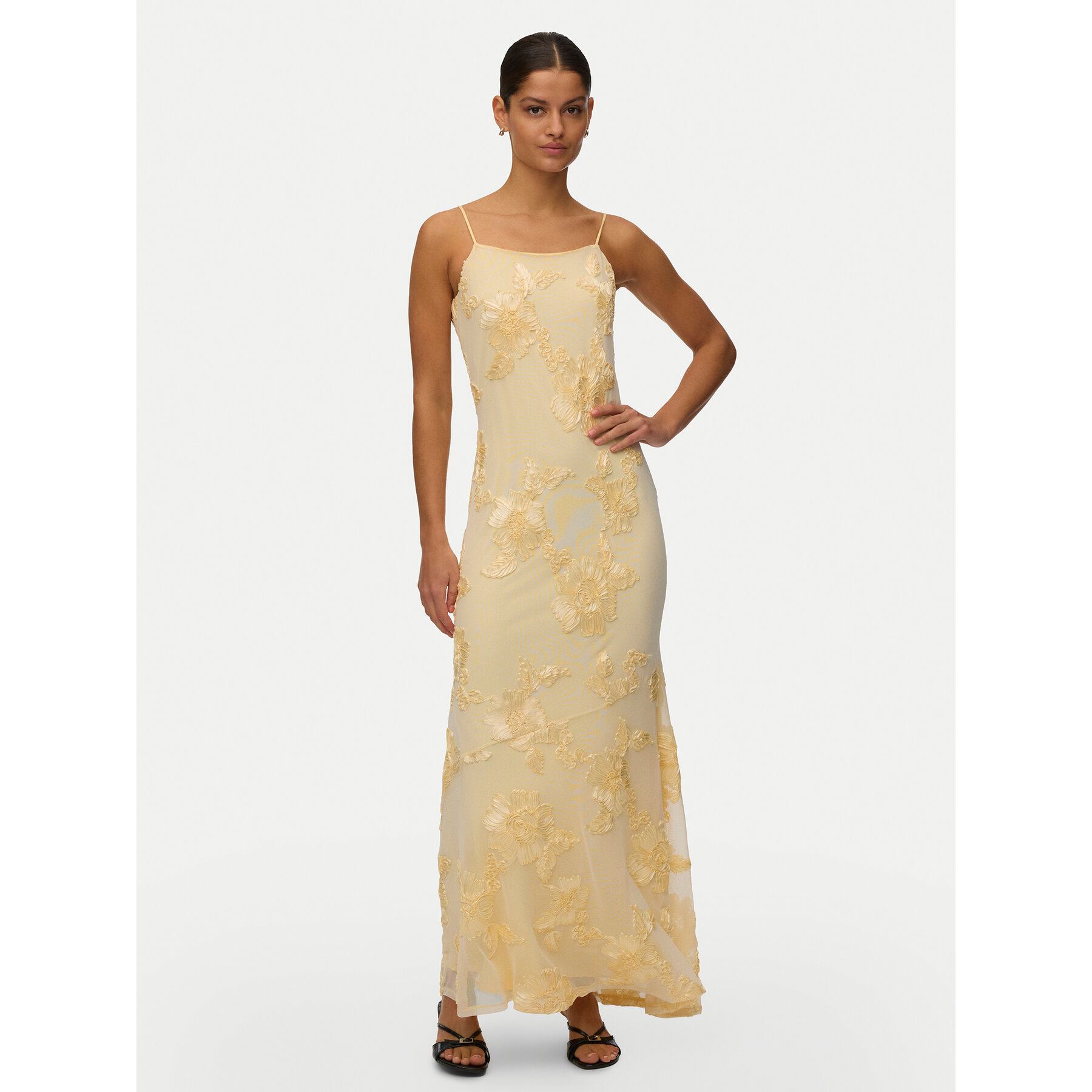 Vero Moda Abendkleid Quinn 10348532 Gelb Regular Fit