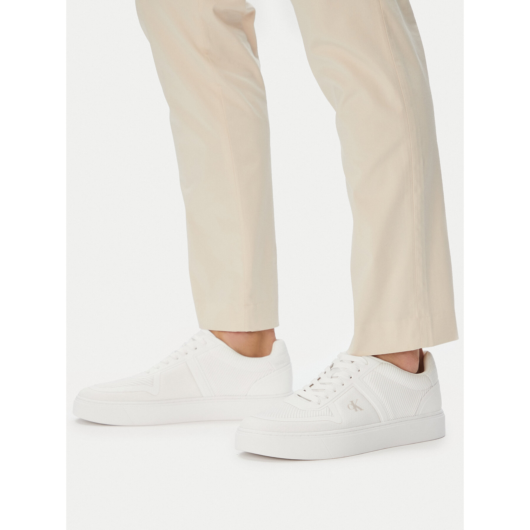 Tenisice Calvin Klein Classic Cups Laceup Knit HM0HM02130 Bijela
