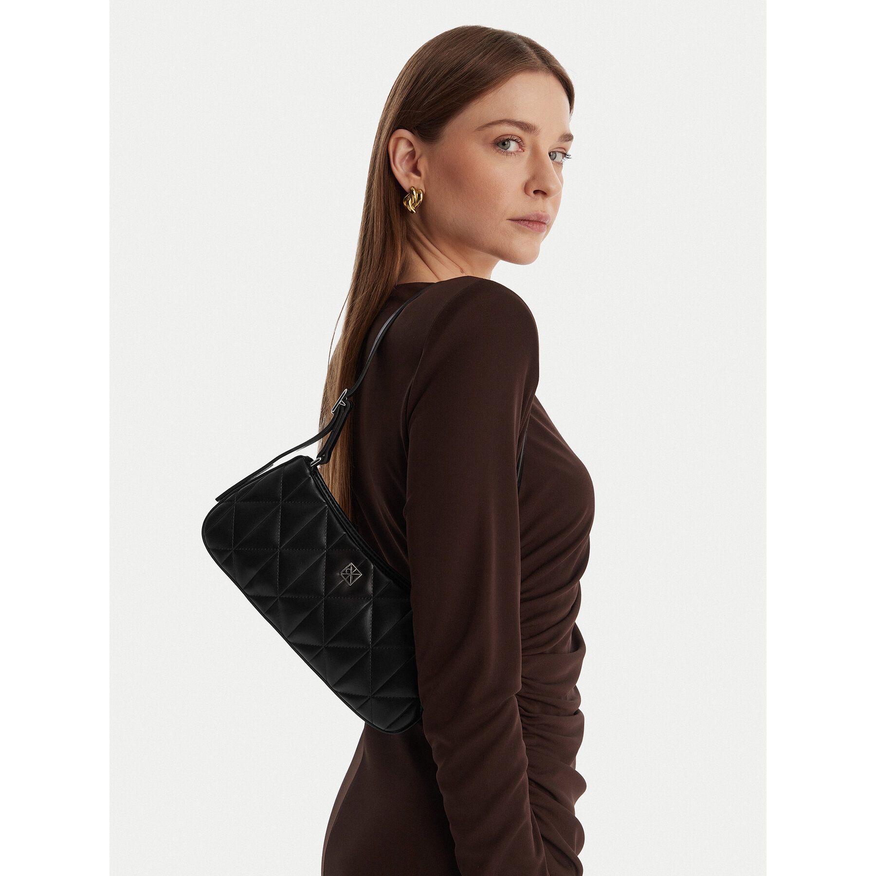 Geantă Calvin Klein Quilted Small Shoulder Bag LV04F3327G Negru