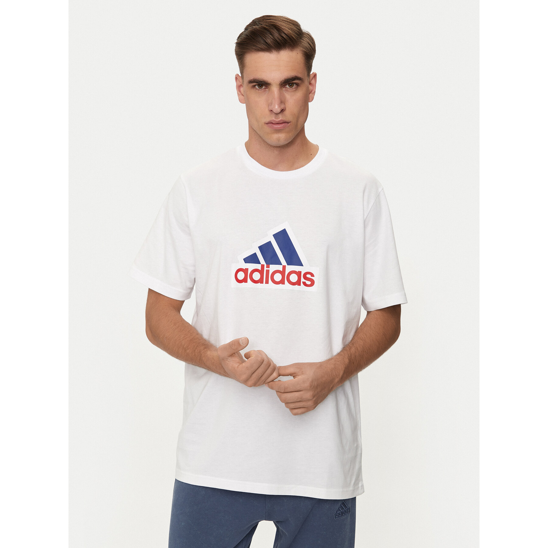 adidas T-Shirt Future Icons Badge Of Sport IS3234 Bianco Loose Fit