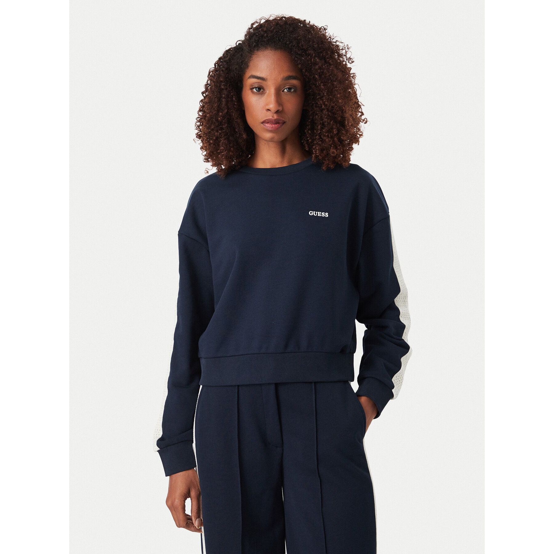 Guess Sweatshirt V6YQ10 K4291 Dunkelblau Regular Fit