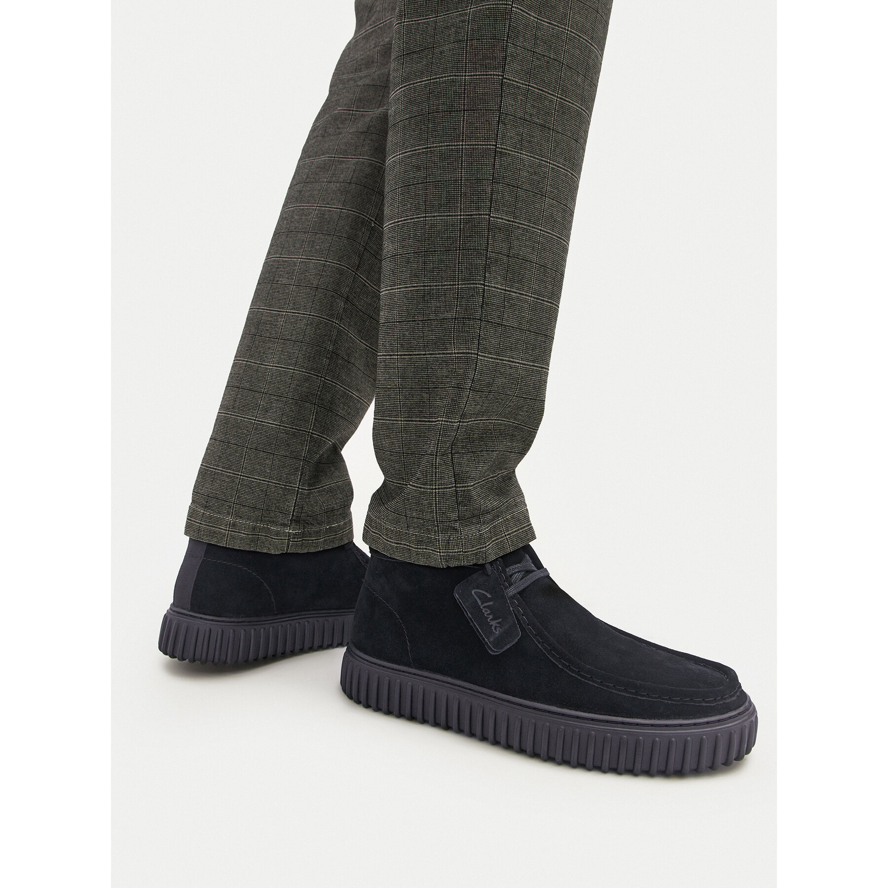 Gležnjače Clarks Torhill Hi 26173664 Crna