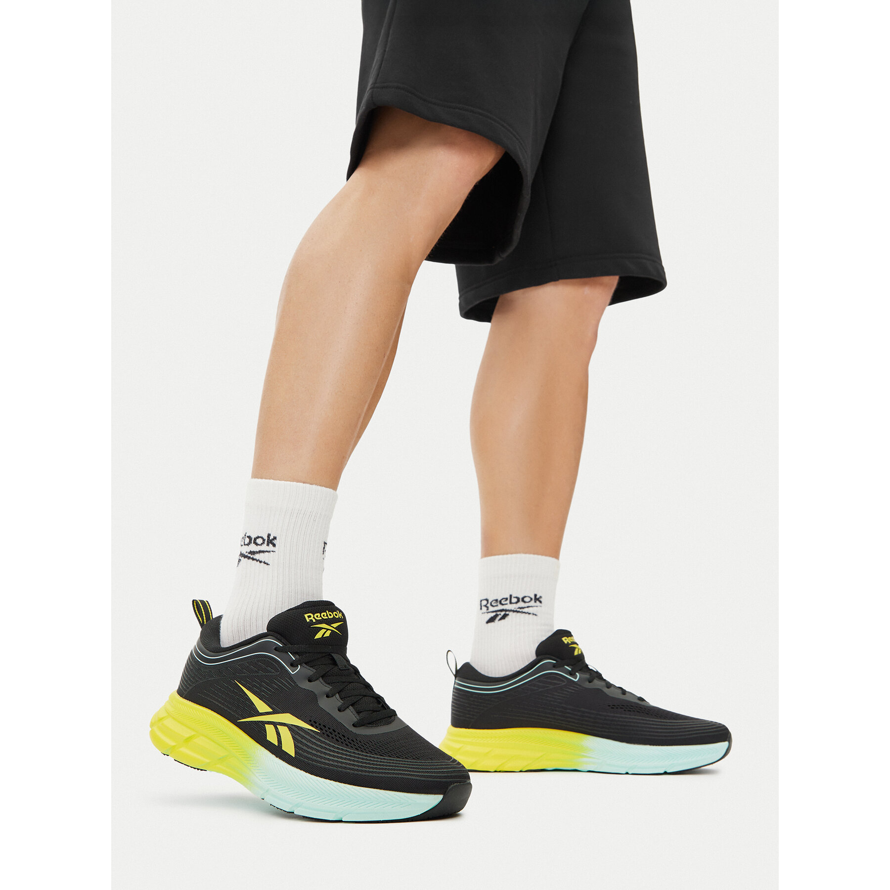 Tekaški čevlji Reebok CEO-ROAD STRIDER 100249487 Črna