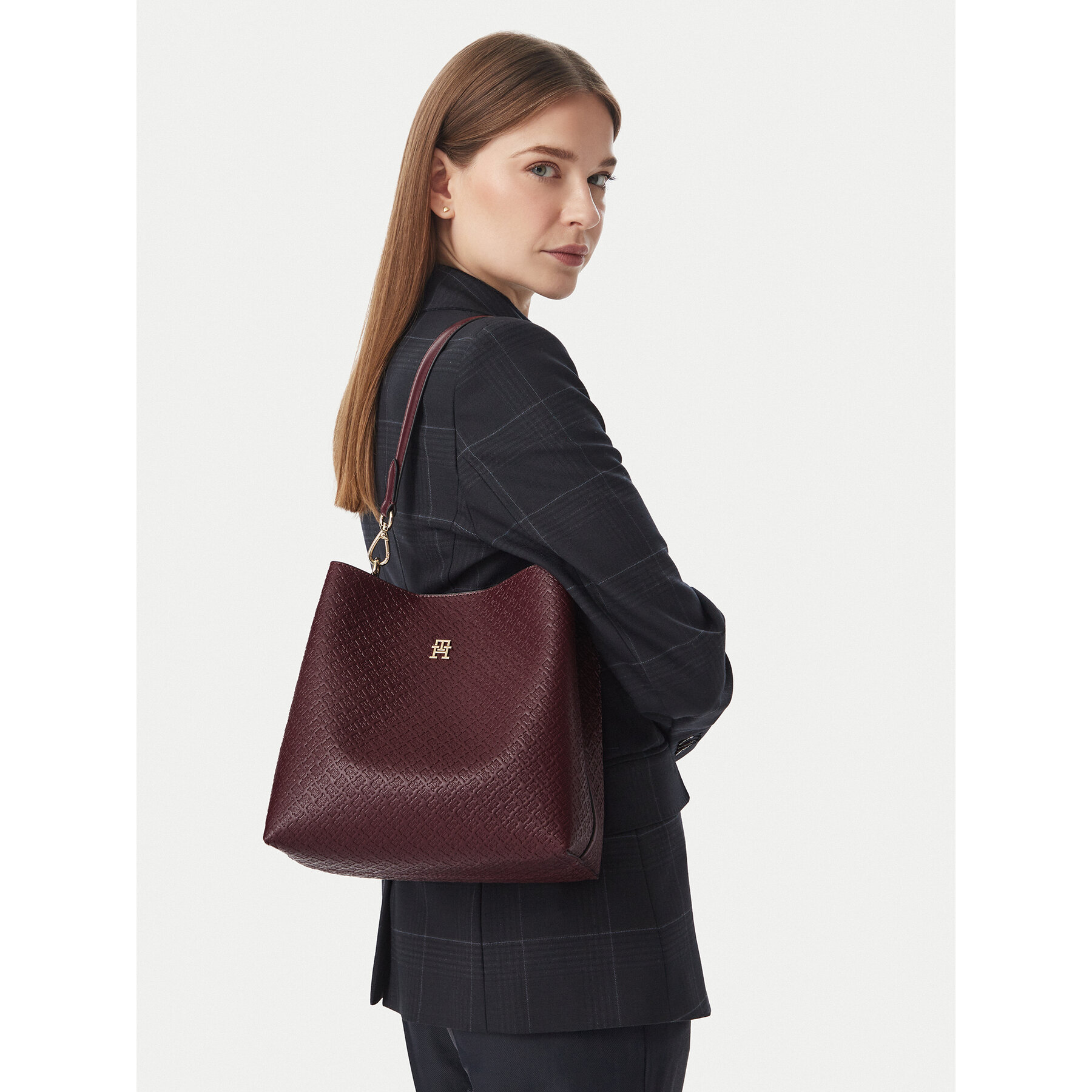 Geantă Tommy Hilfiger Th Icon Shoulder Bag Mono AW0AW19000 Vișiniu