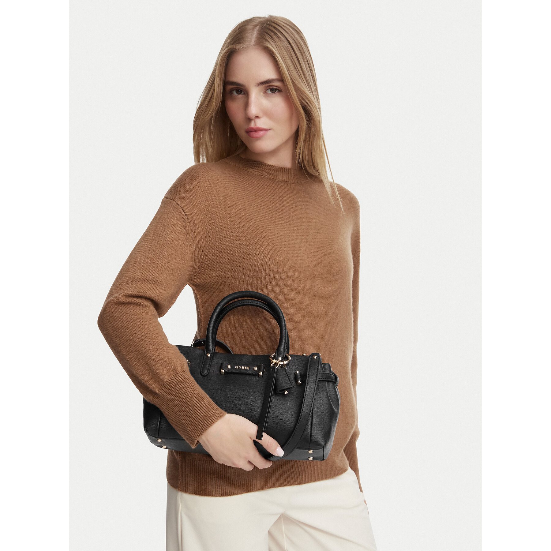 Torbica Guess Dorothy HWBG22 31050 Crna