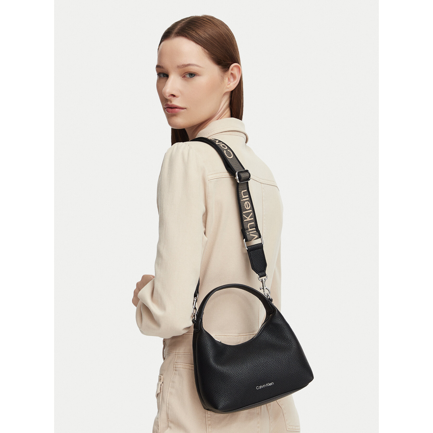 Torbica Calvin Klein LV04F3892G Crna
