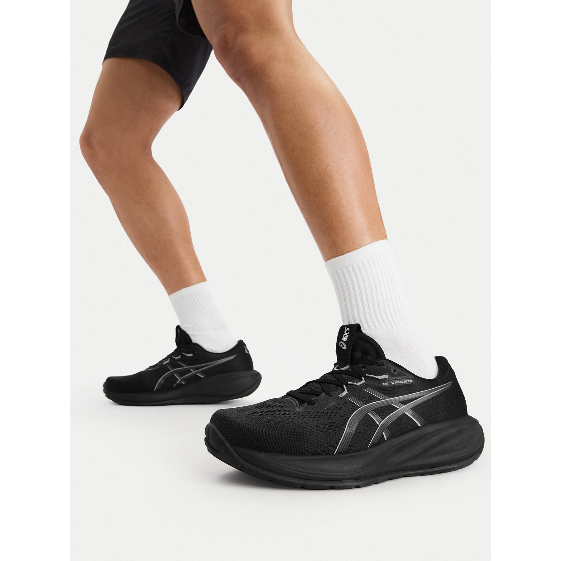Bežecké topánky Asics Gel-Cumulus 28 1011C143 Čierna
