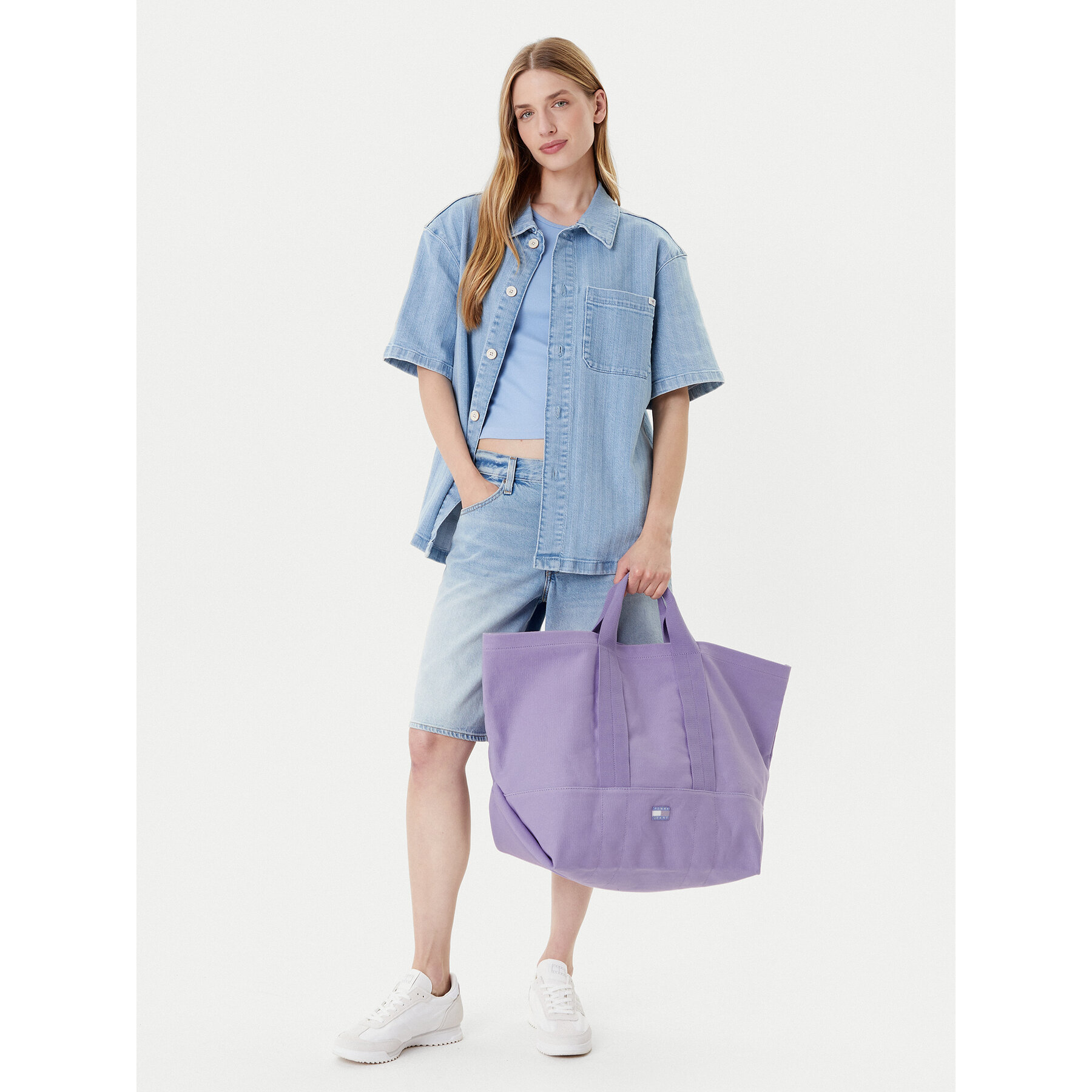 Torbica Tommy Jeans Tjw Tote Edition Canvas AW0AW17542 Ljubičasta