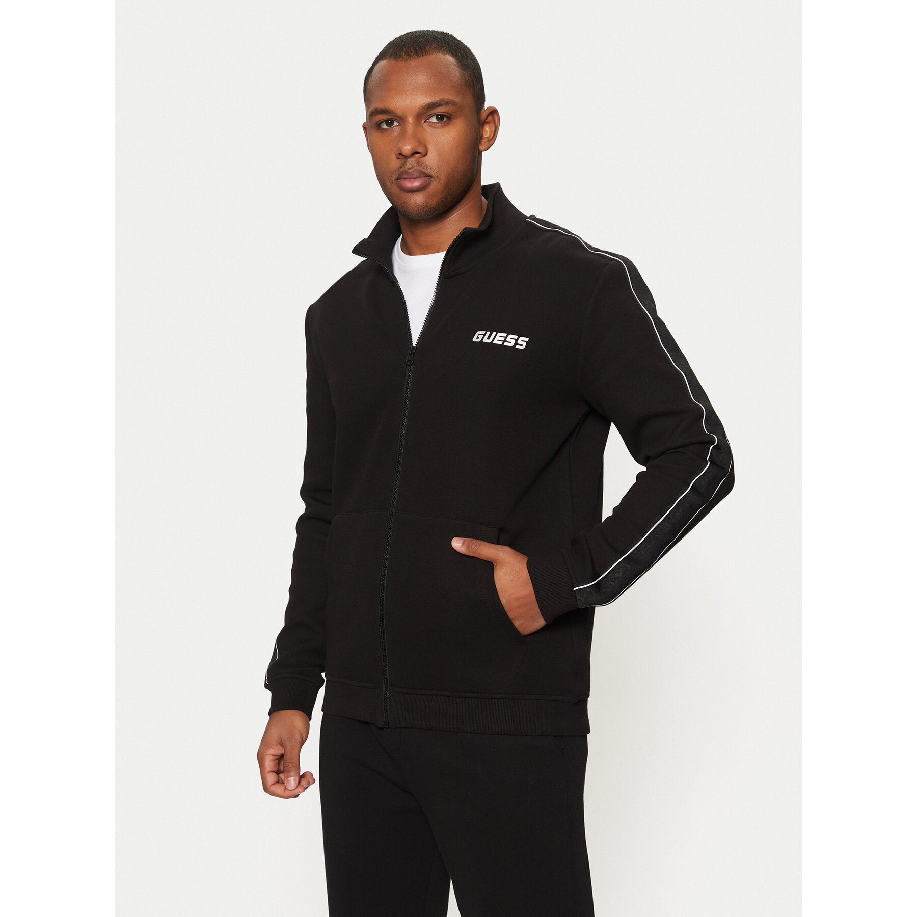 Guess Sweatshirt Mickey Z2YQ10 KB3P2 Schwarz Regular Fit