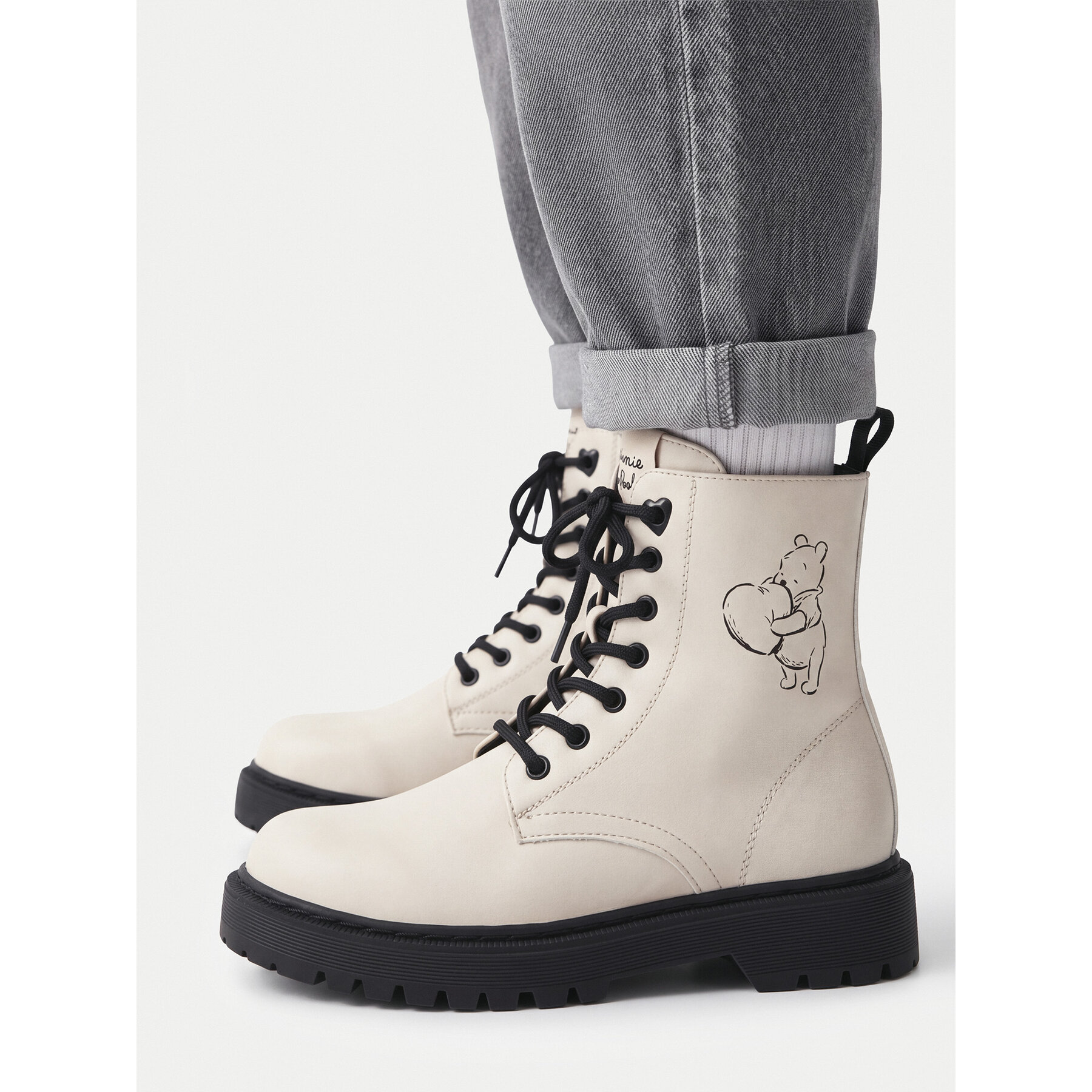 Gležnjarji Winnie The Pooh CEO-CS-AW26-238WTP Kremna