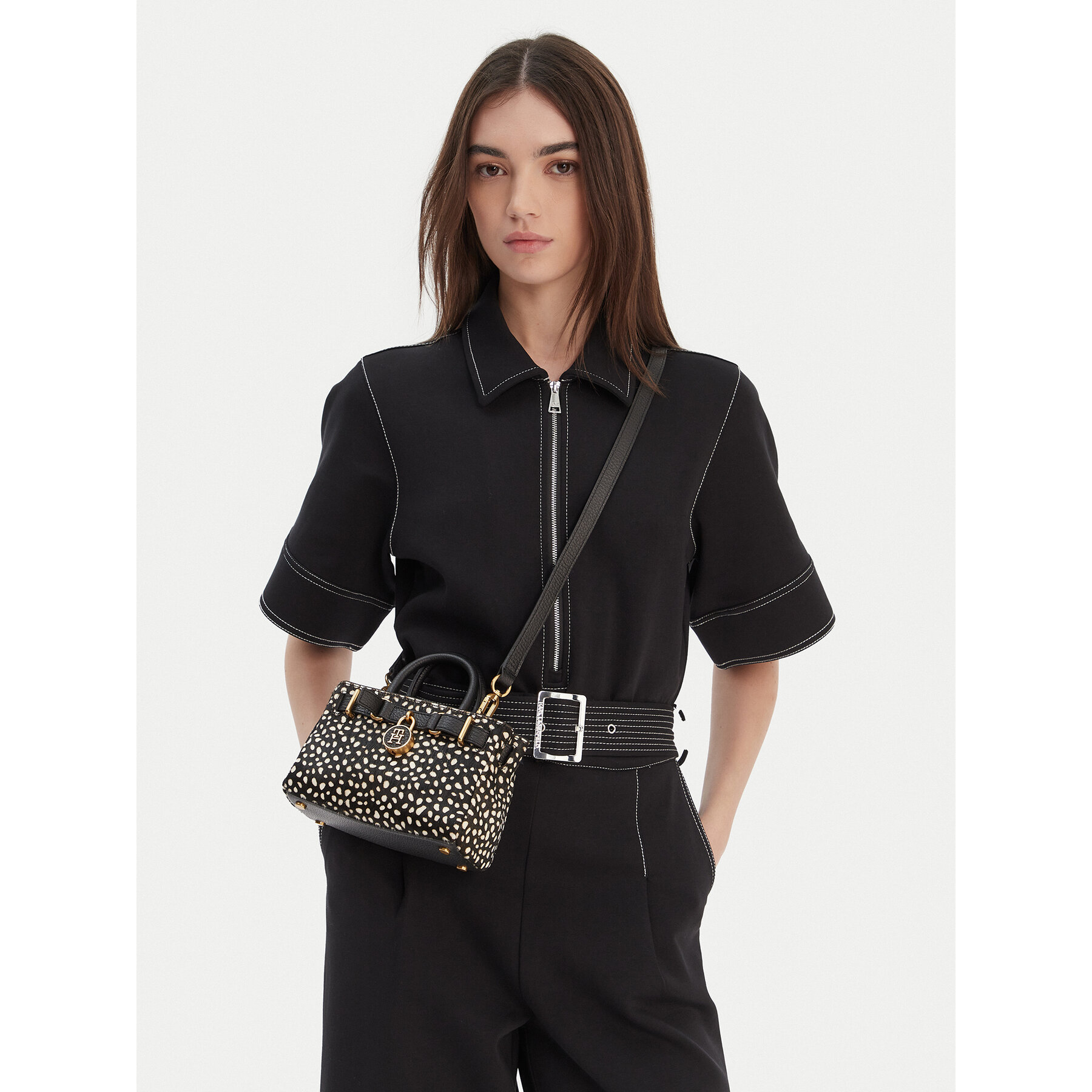 Geantă Tommy Hilfiger American Icon Micro Tote Deer Le AW0AW18168 Negru