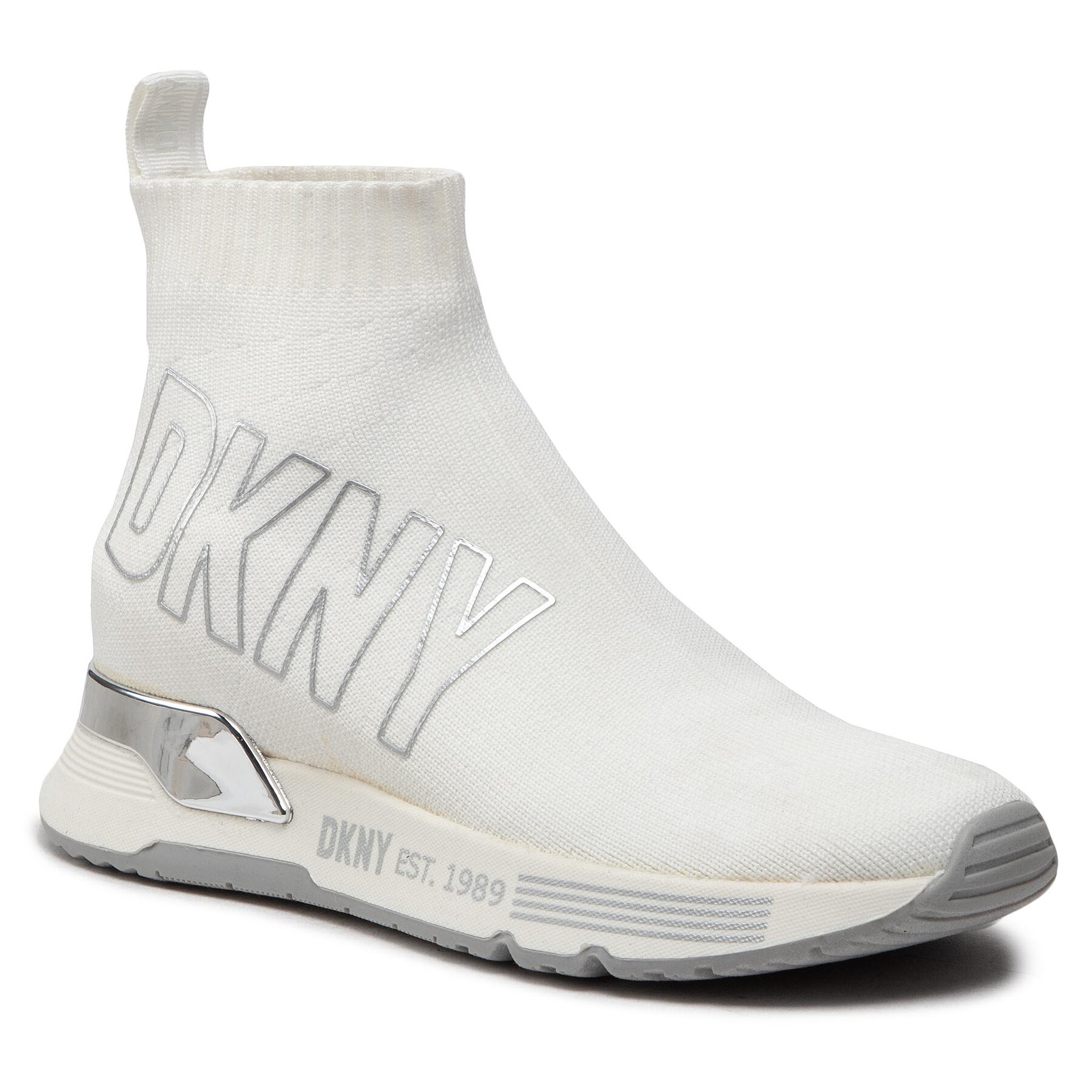 Сникърси DKNY