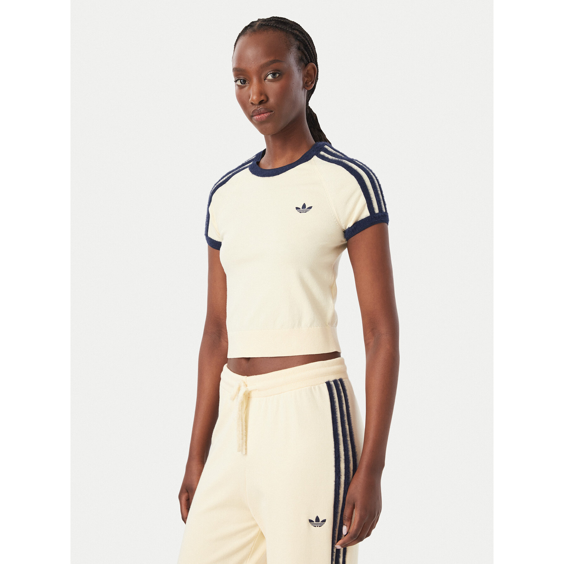 adidas T-shirt KS7376 Krem Slim Fit