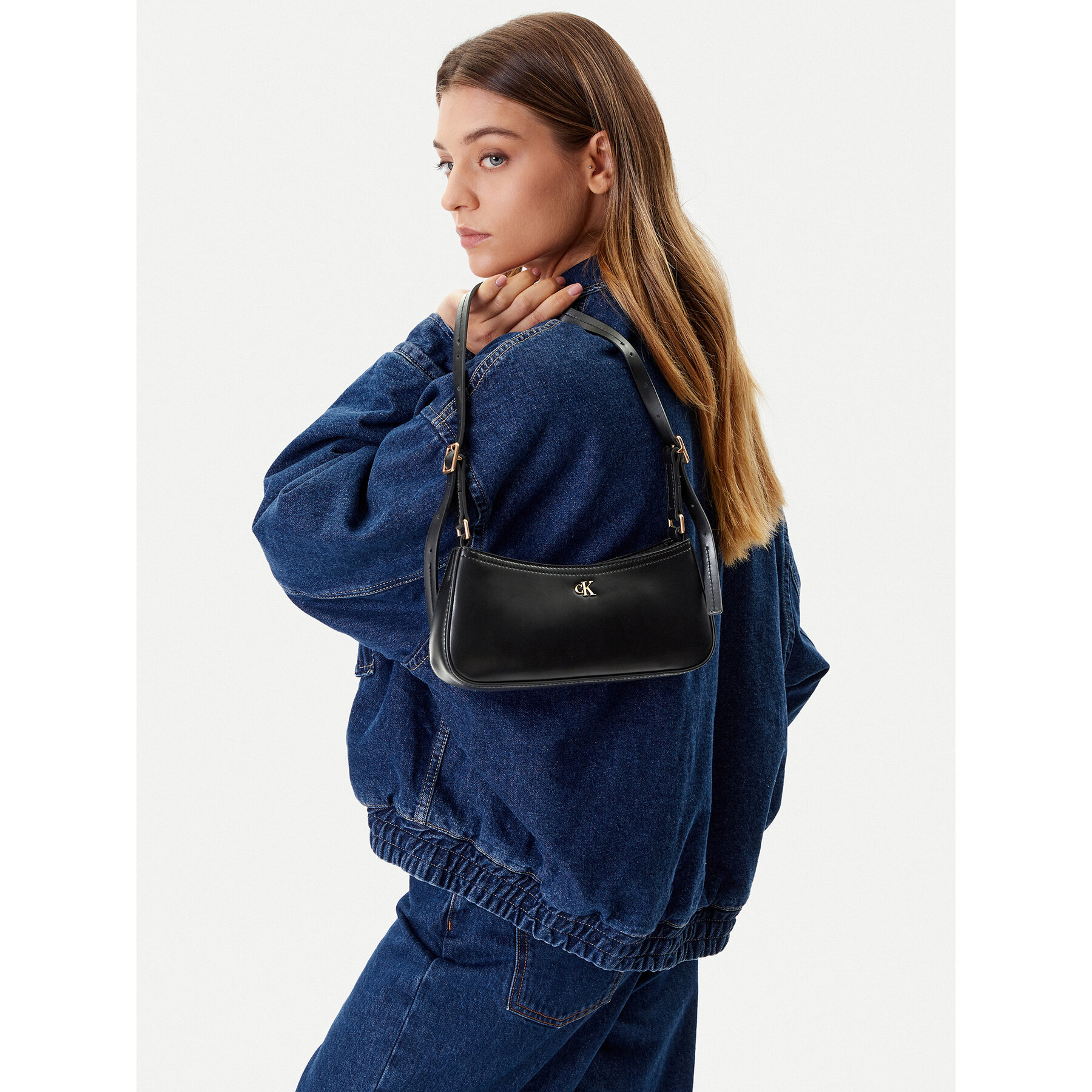 Geantă Calvin Klein Ck Small Shoulder Bag LV04F3170G Negru