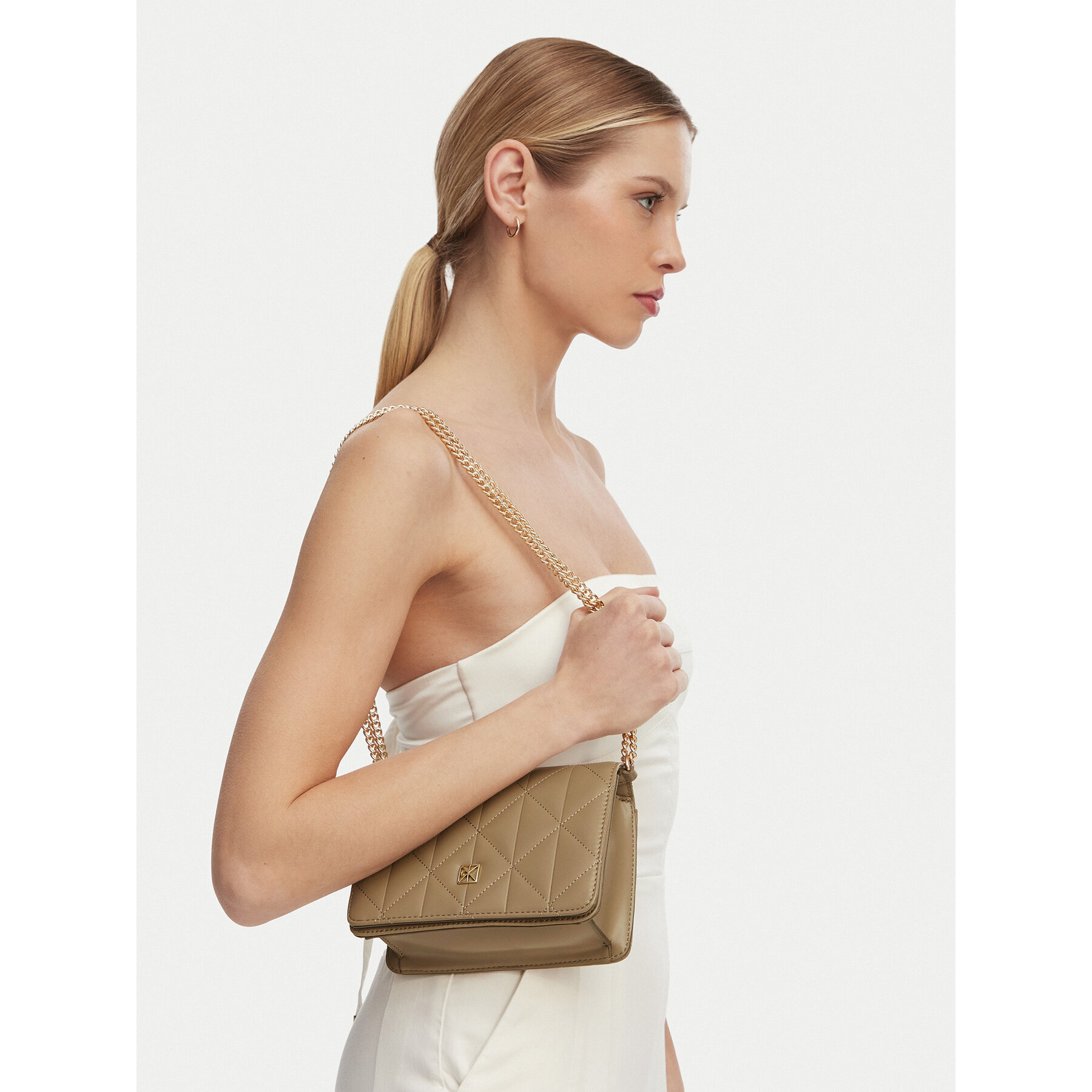 Дамска чанта Calvin Klein Quilted Mini Chain Bag LV04F3321G Бежов