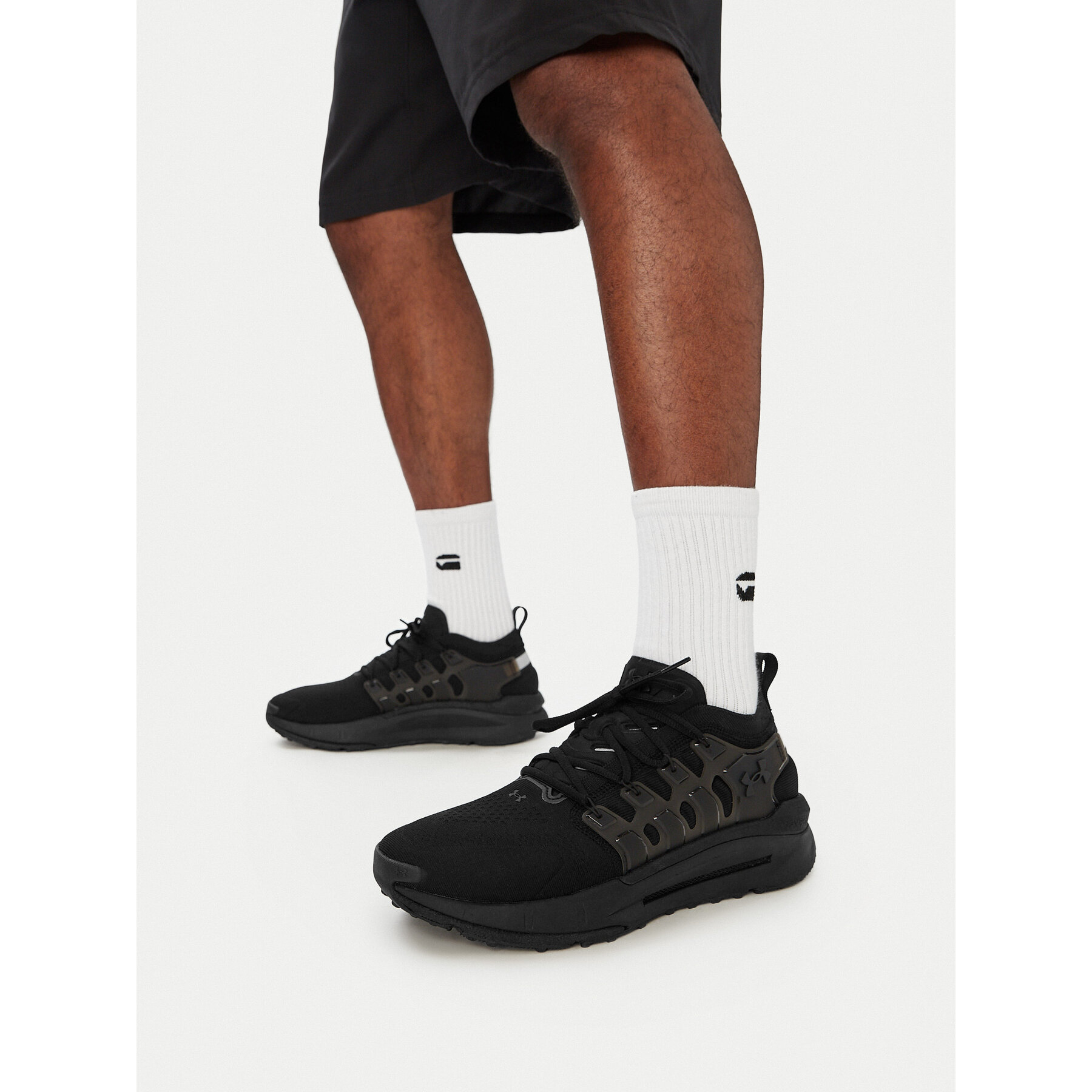 Tenisice Under Armour UA Phantom X 6007183 008 Crna