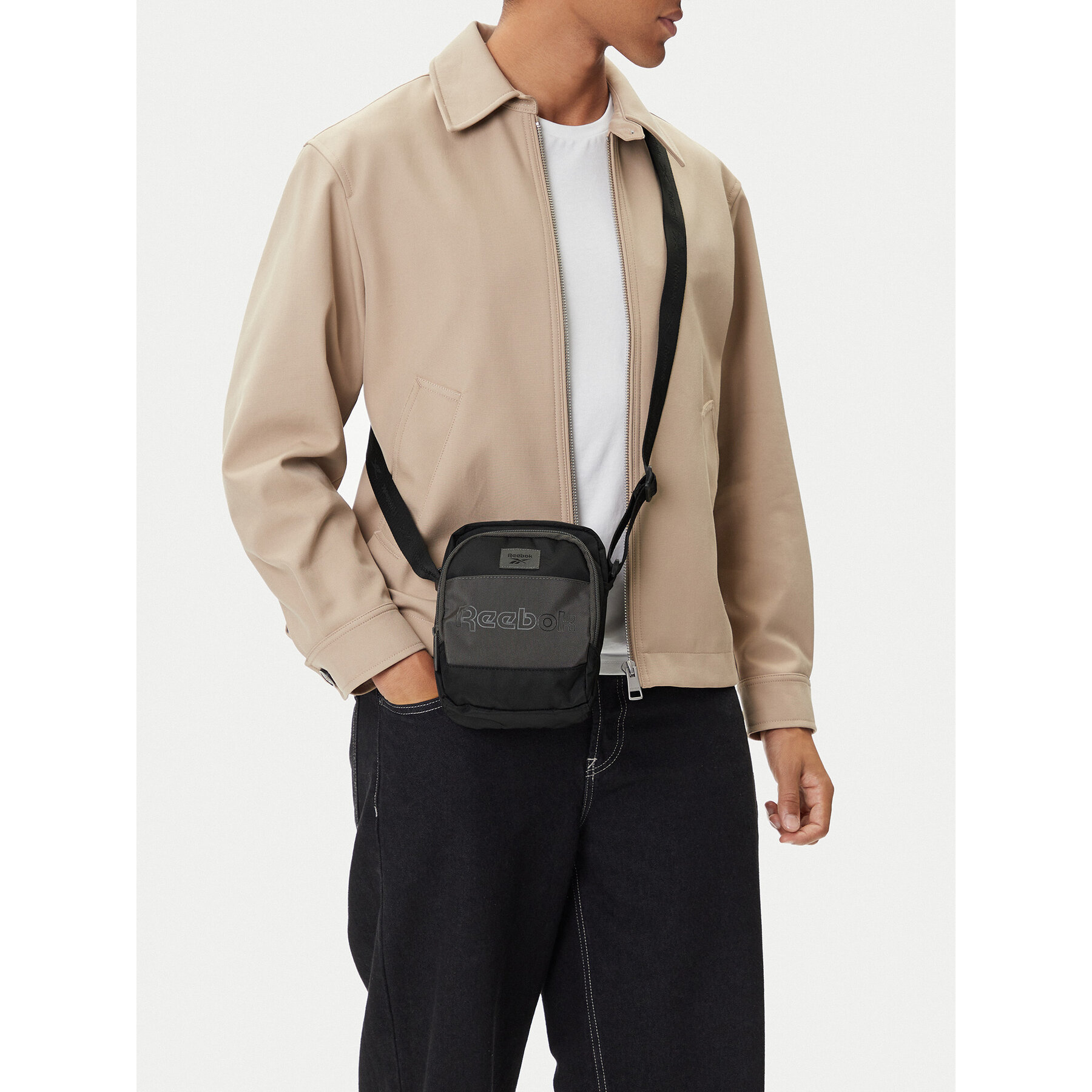 Мъжка чантичка Reebok C-RBK-P-003-08 Черен