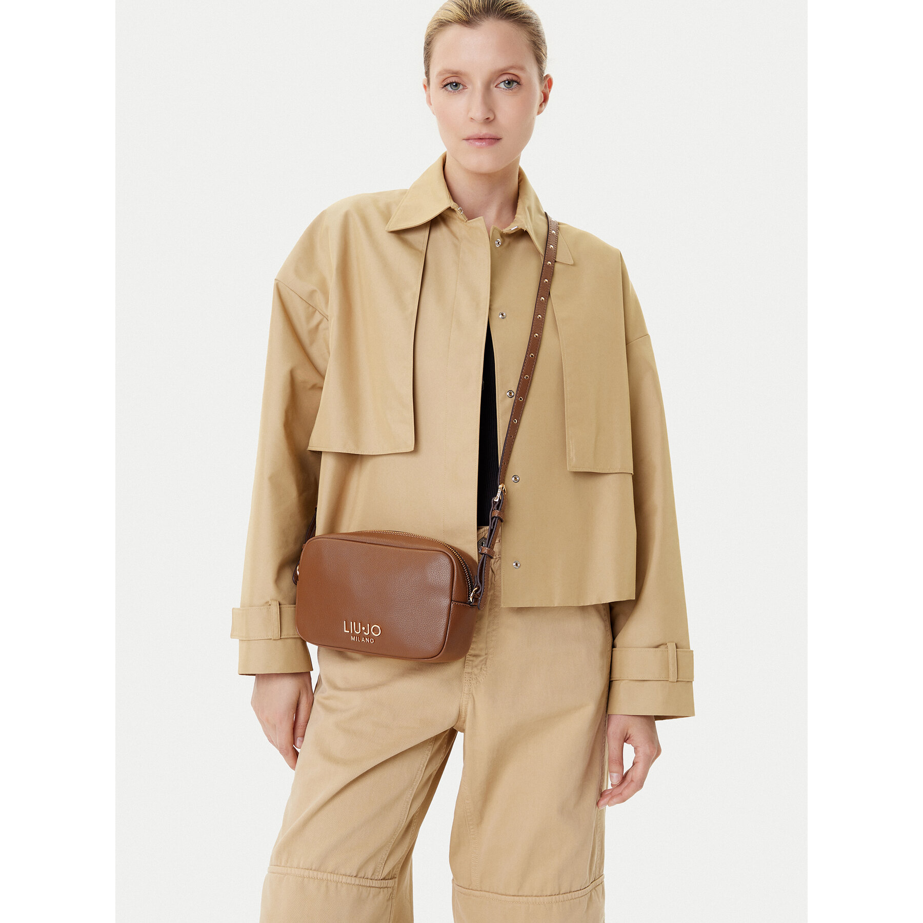 Дамска чанта Liu Jo Ecs S Camera Case AF5137 E0058 Кафяв