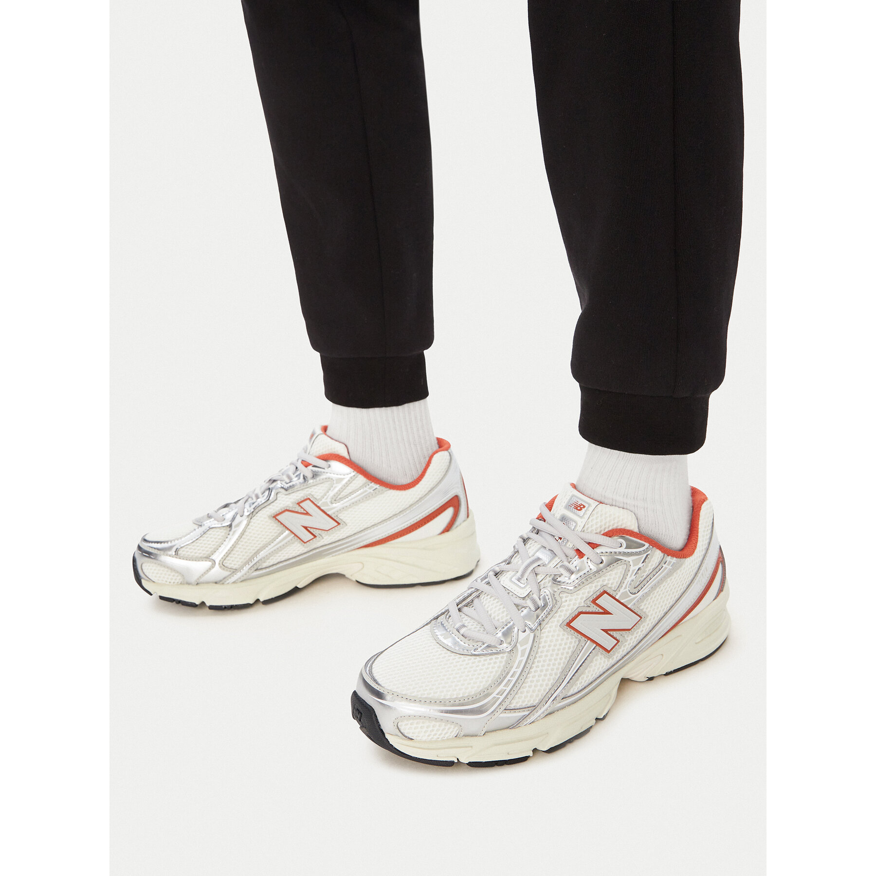 Сникърси New Balance U7403SB M Бежов