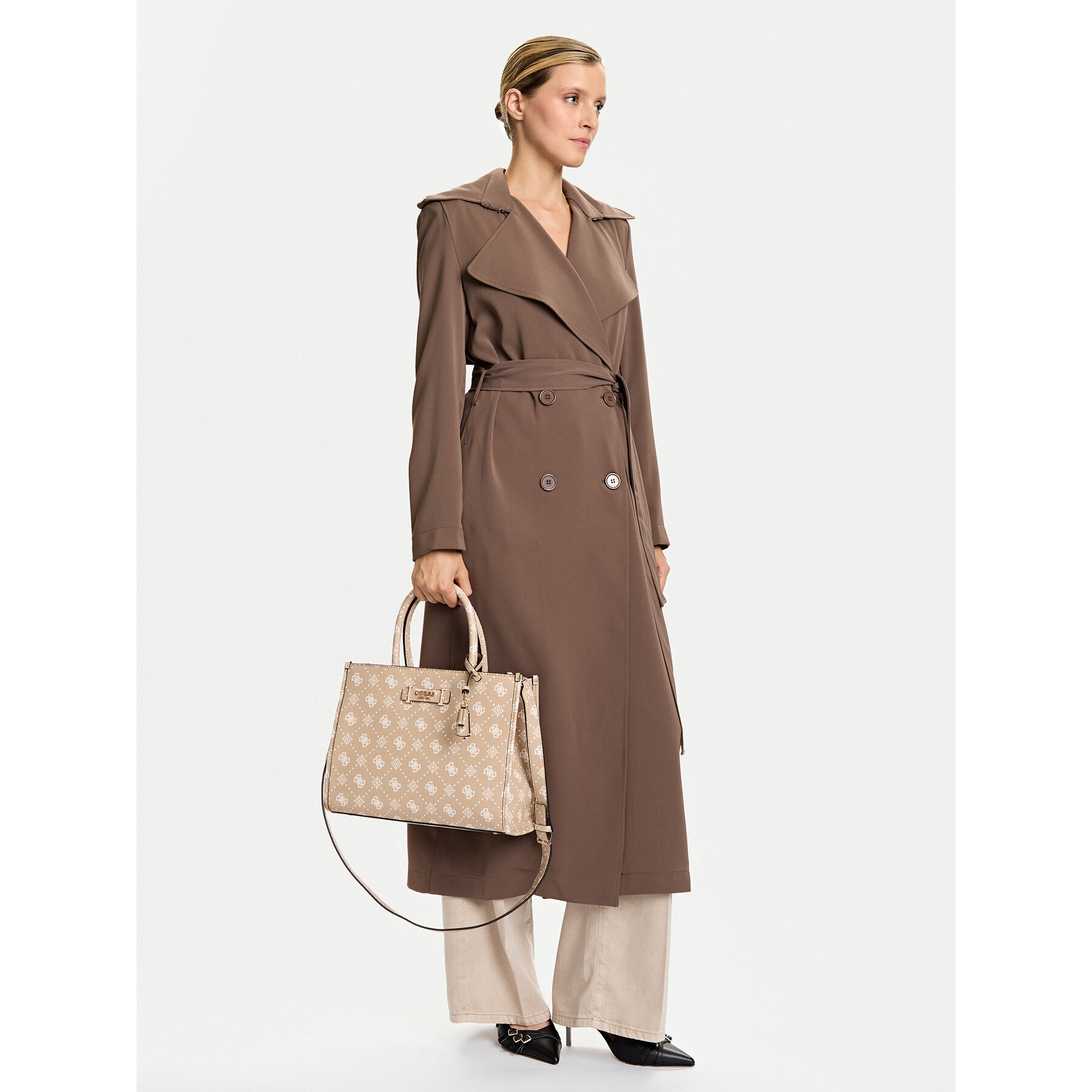 Дамска чанта Guess Silia HWGP98 90220 Бежов