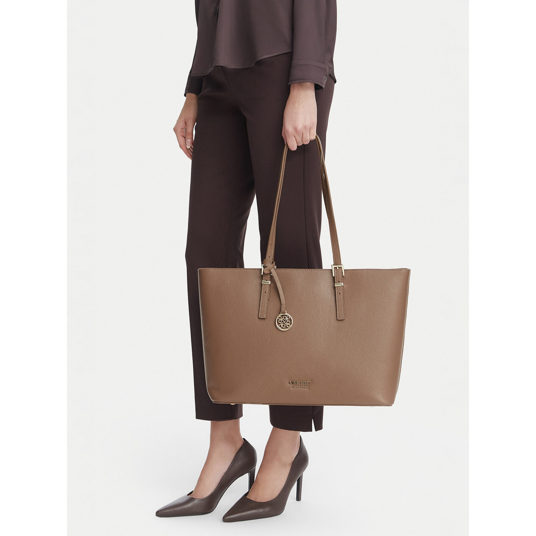 Дамска чанта Nine West EO-QUIET ELEGANCE-LDA9895 Тъмнобежов