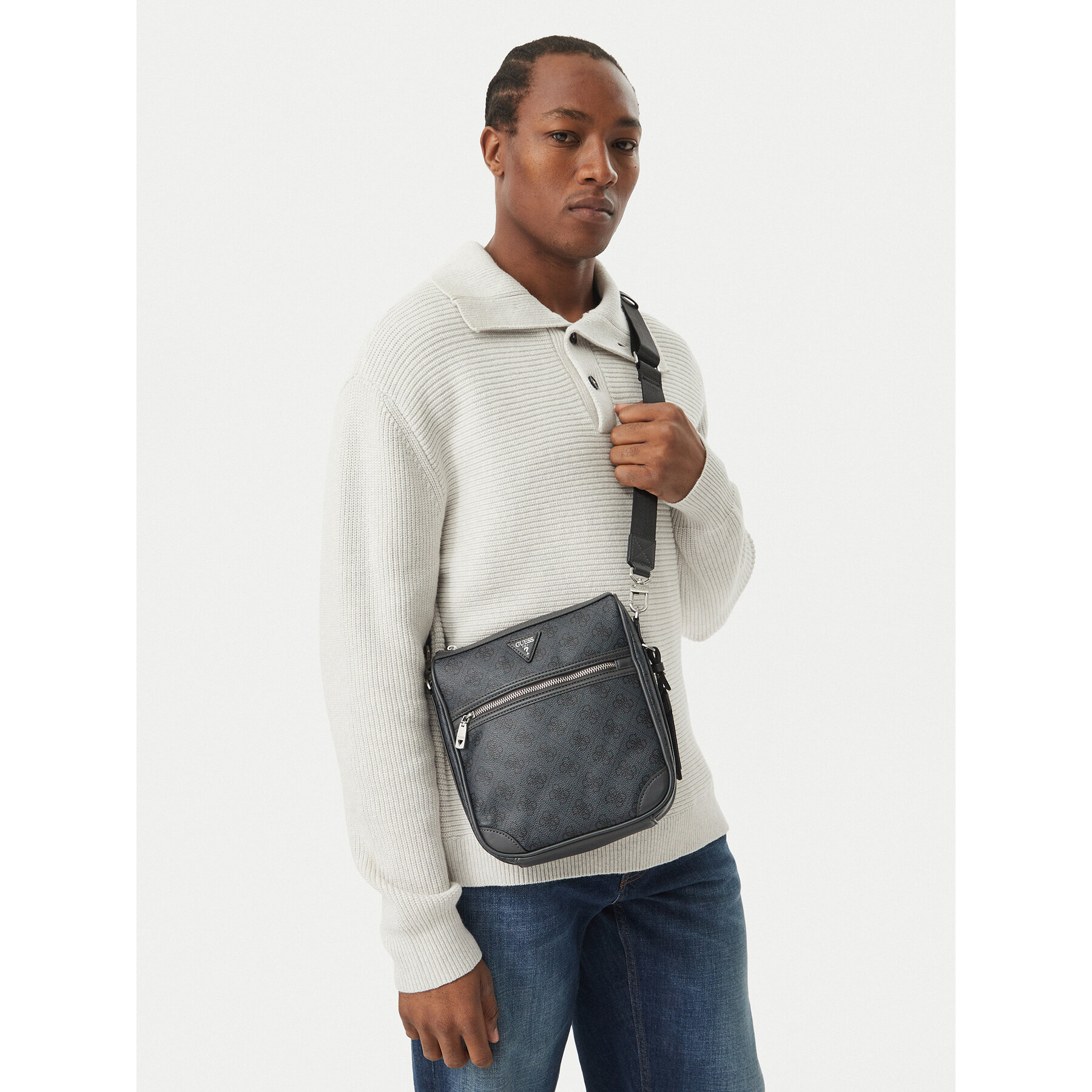 Somiņa Guess HMMILL P6217 Melns