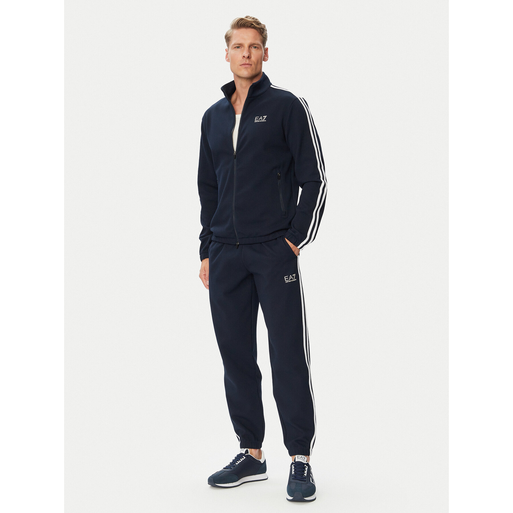 EA7 Emporio Armani Jogginganzug 7M002490 AF26309 UB102 Dunkelblau Regular Fit