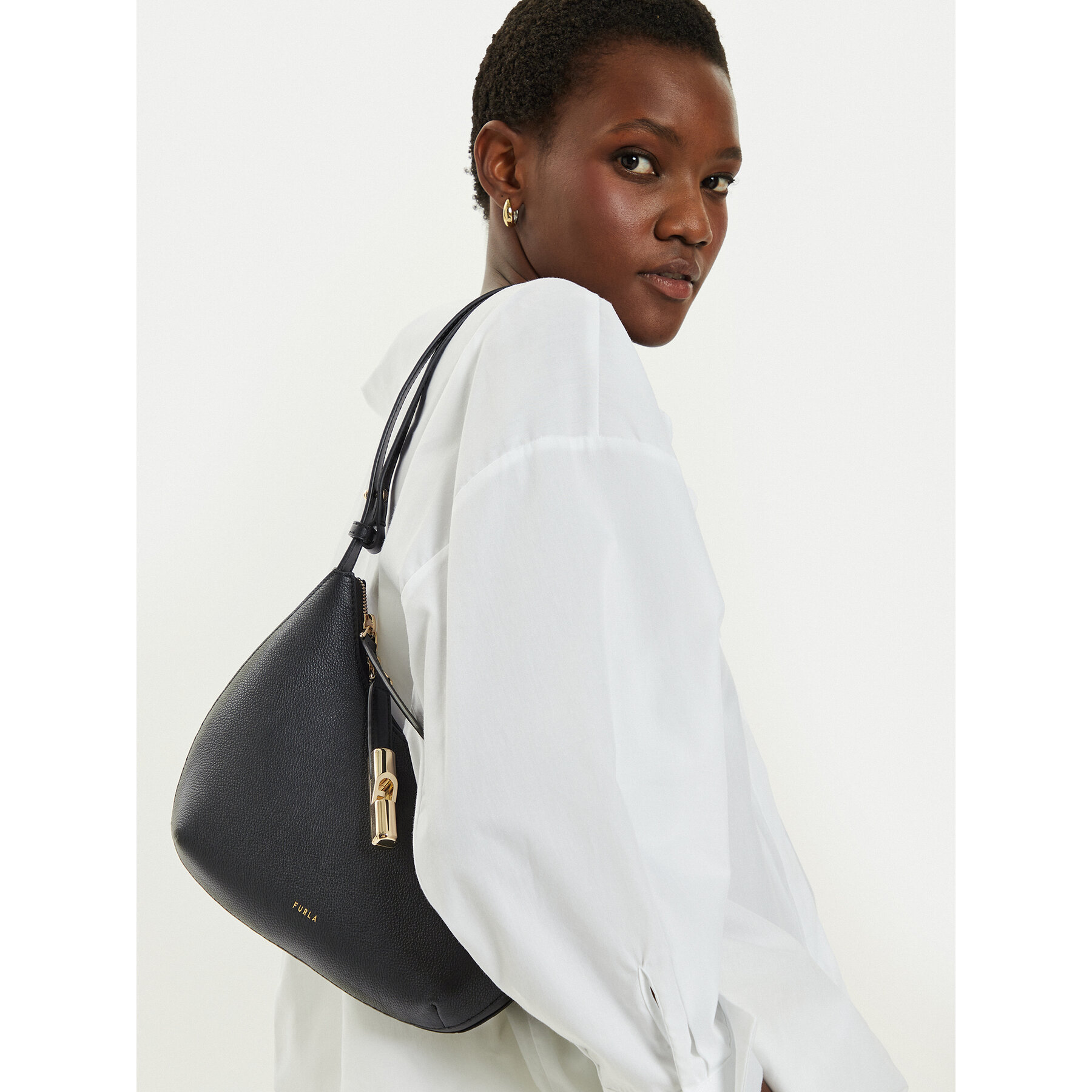 Дамска чанта Furla WB01500 BX3353 O6000 Черен