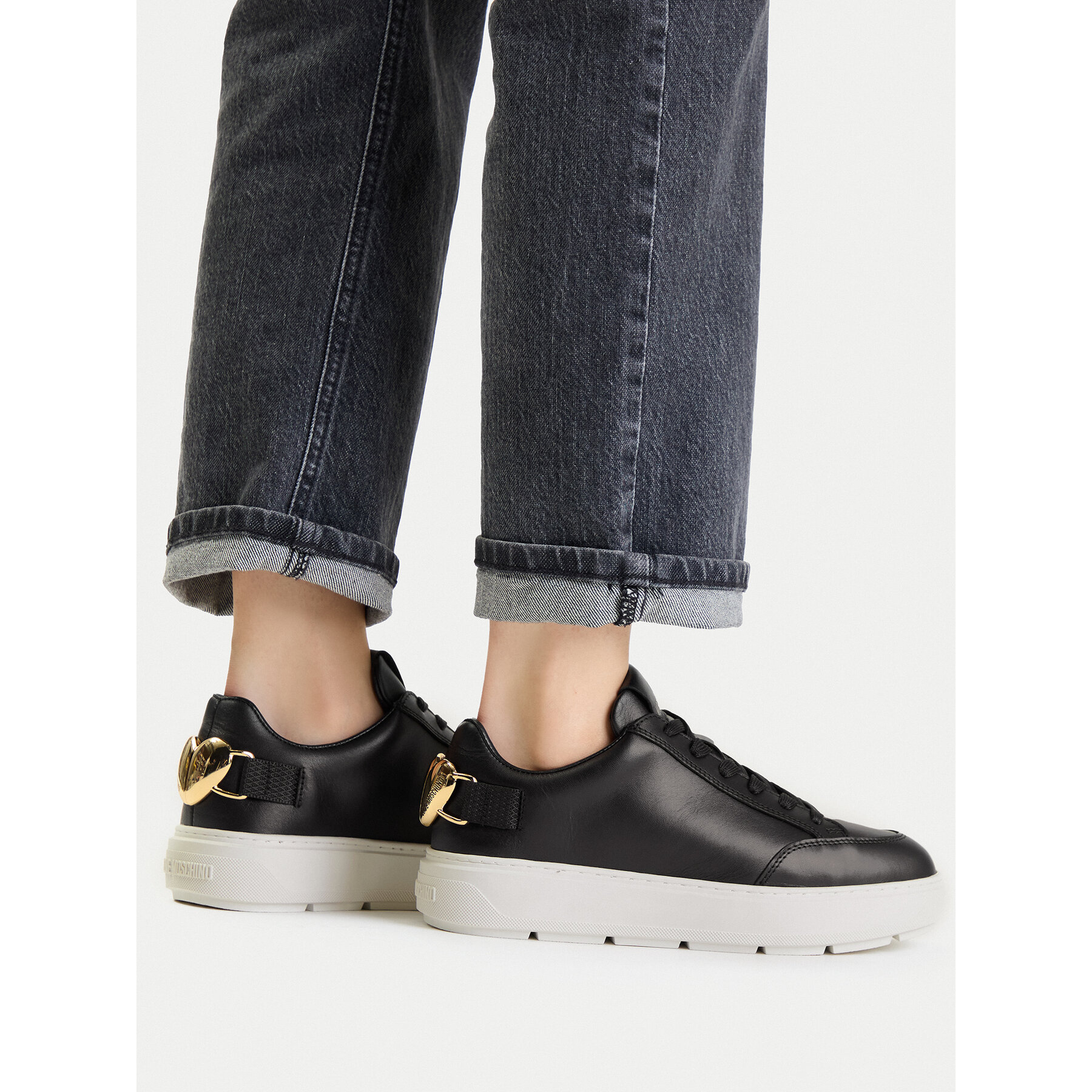 Сникърси LOVE MOSCHINO JA15224G1OIA0000 Черен