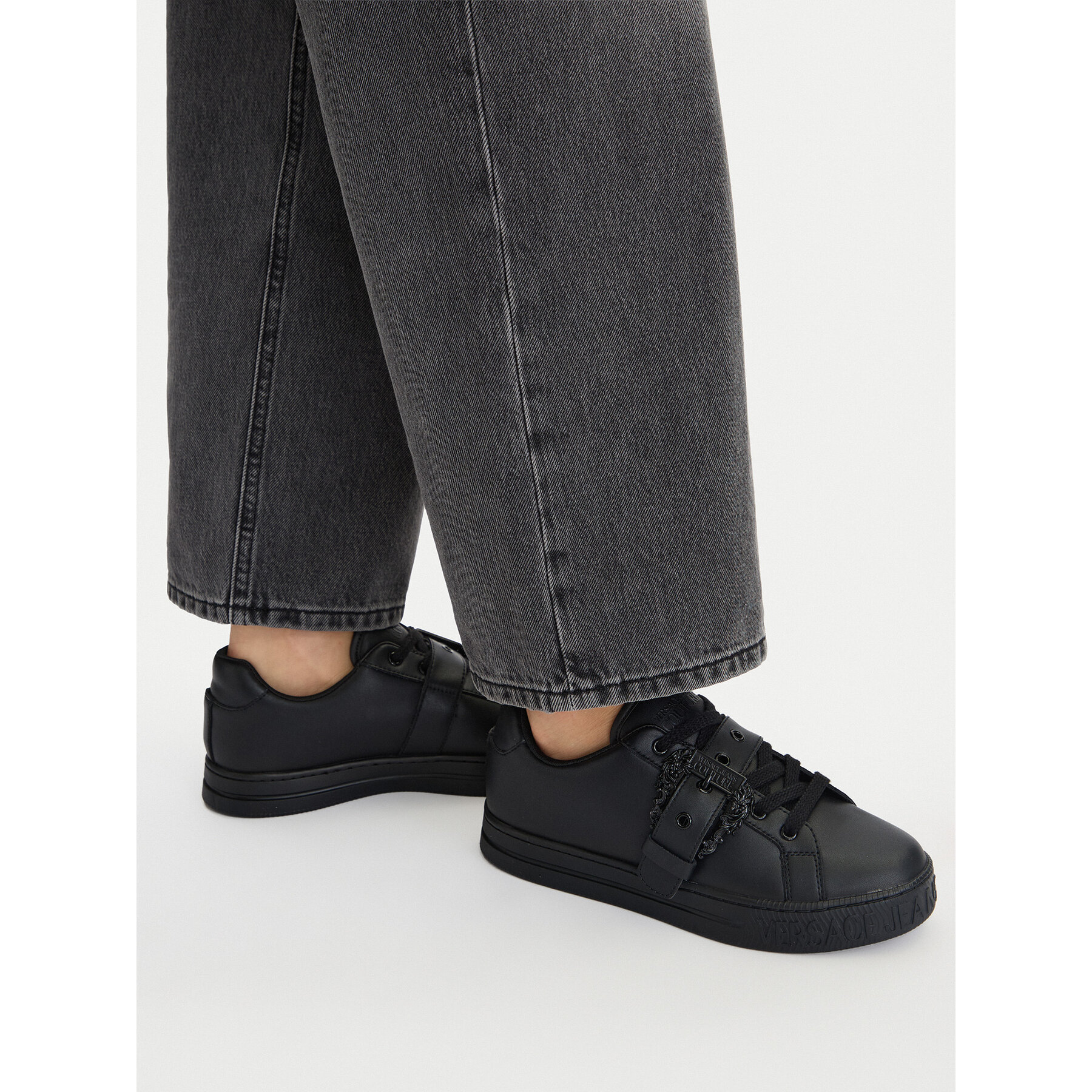 Sneakersy Versace Jeans Couture 80VA3SK9 ZPB75 899 Čierna