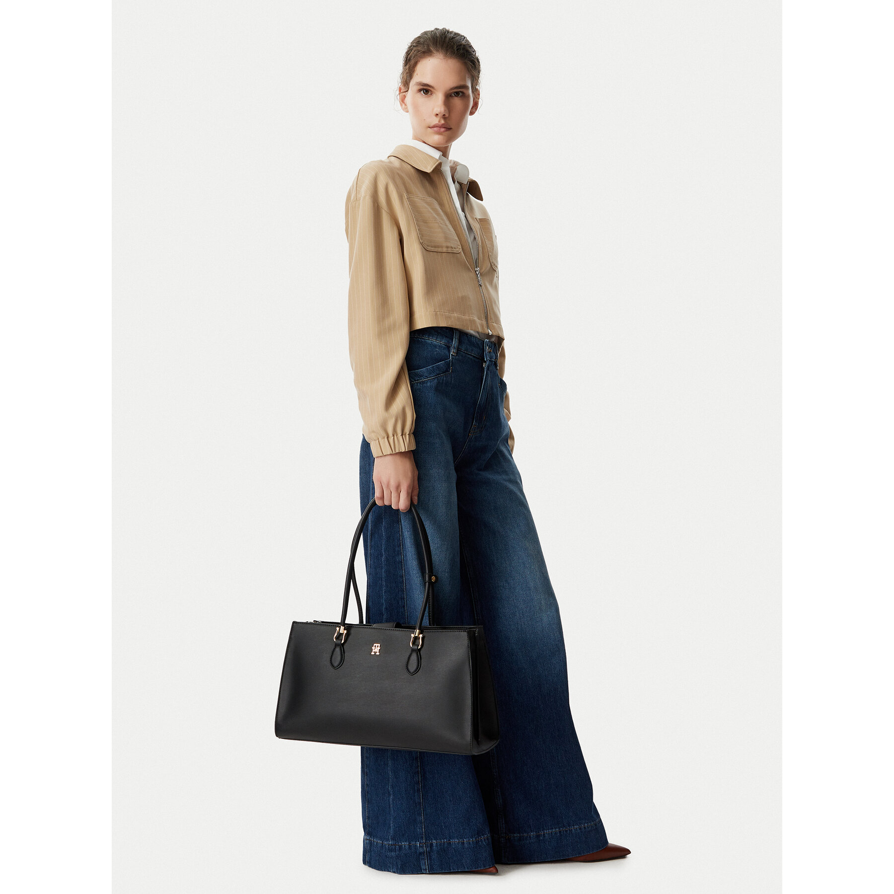 Kabelka Tommy Hilfiger Th Grace Satchel AW0AW18750 Čierna