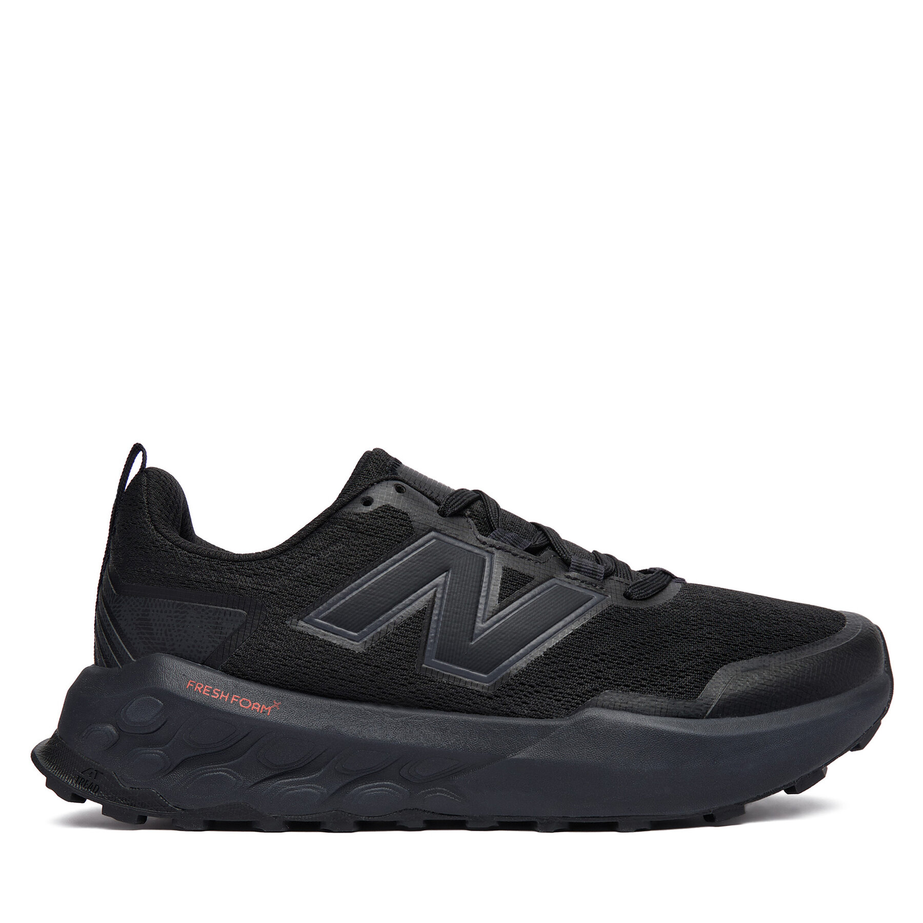 Tekaški čevlji New Balance Garoe V2 MGARO2RN Črna
