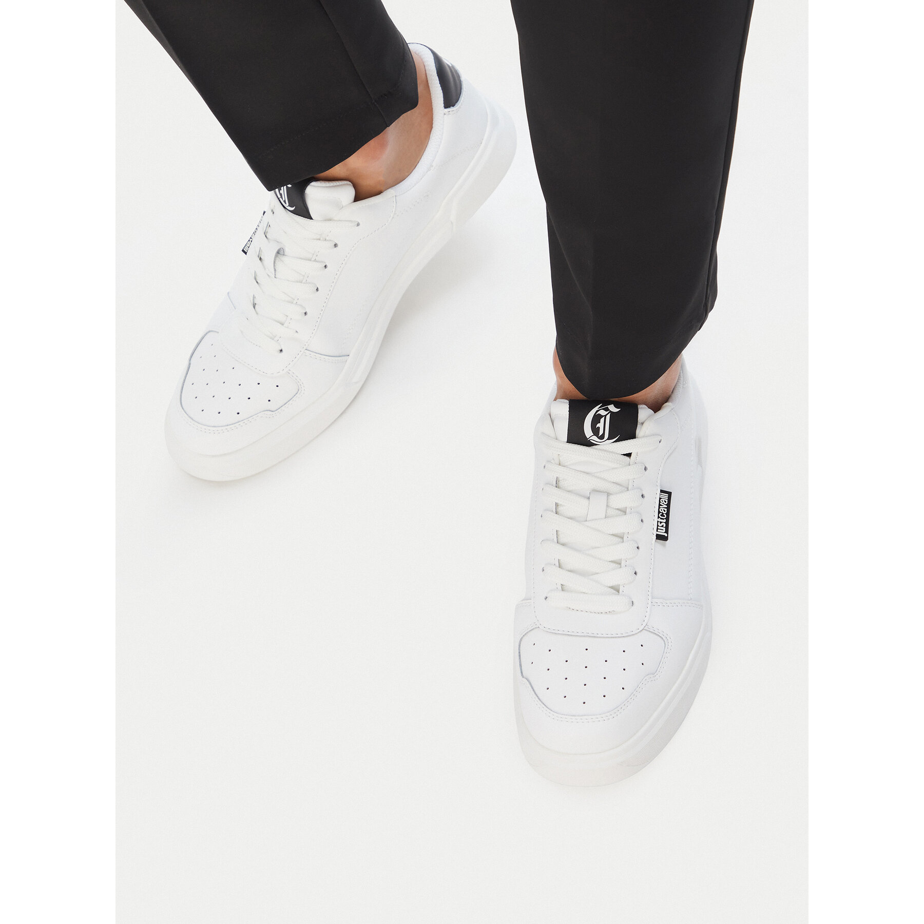 Sneakersy Just Cavalli 80QA3SB3 ZPC14 Bílá