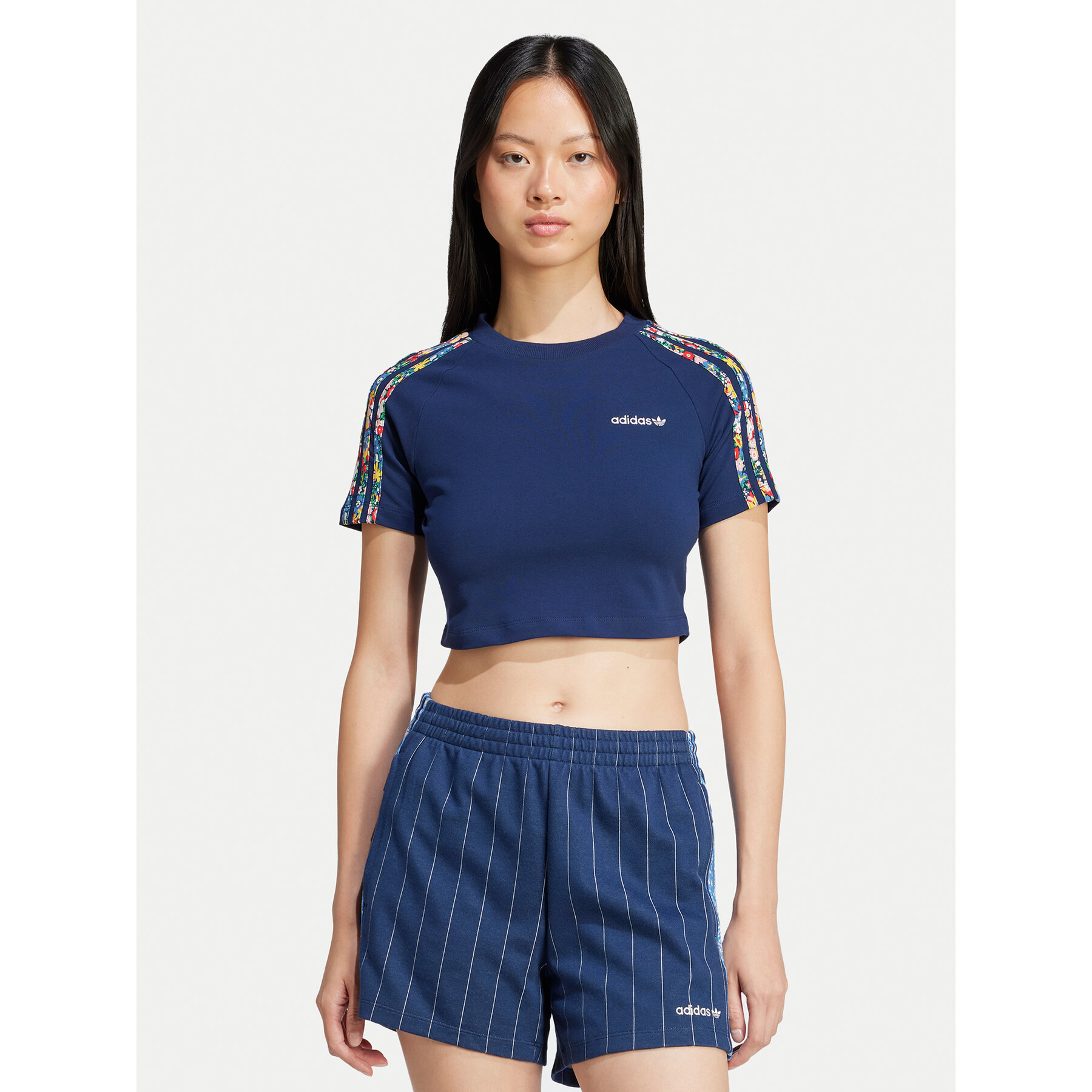 adidas T-shirt Liberty London 3-Stripes Infill Baby JC7788 Blu scuro Slim Fit