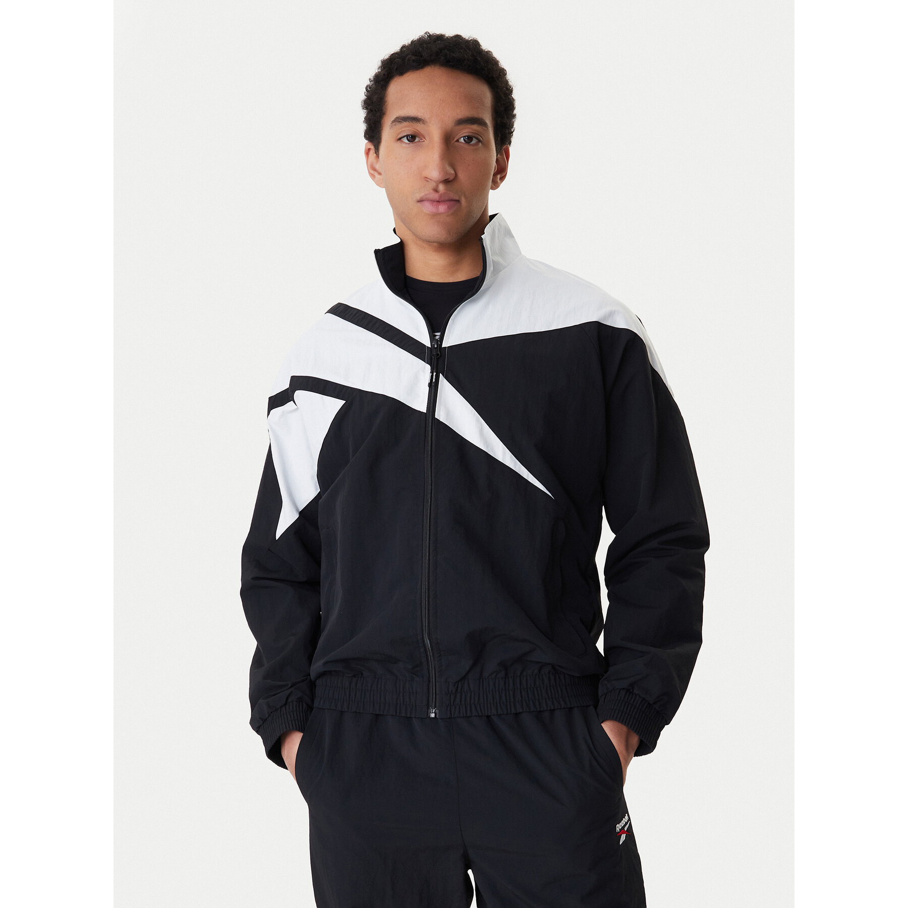 Reebok Majica dugih rukava Bailham RK25551CCM Crna Relaxed Fit