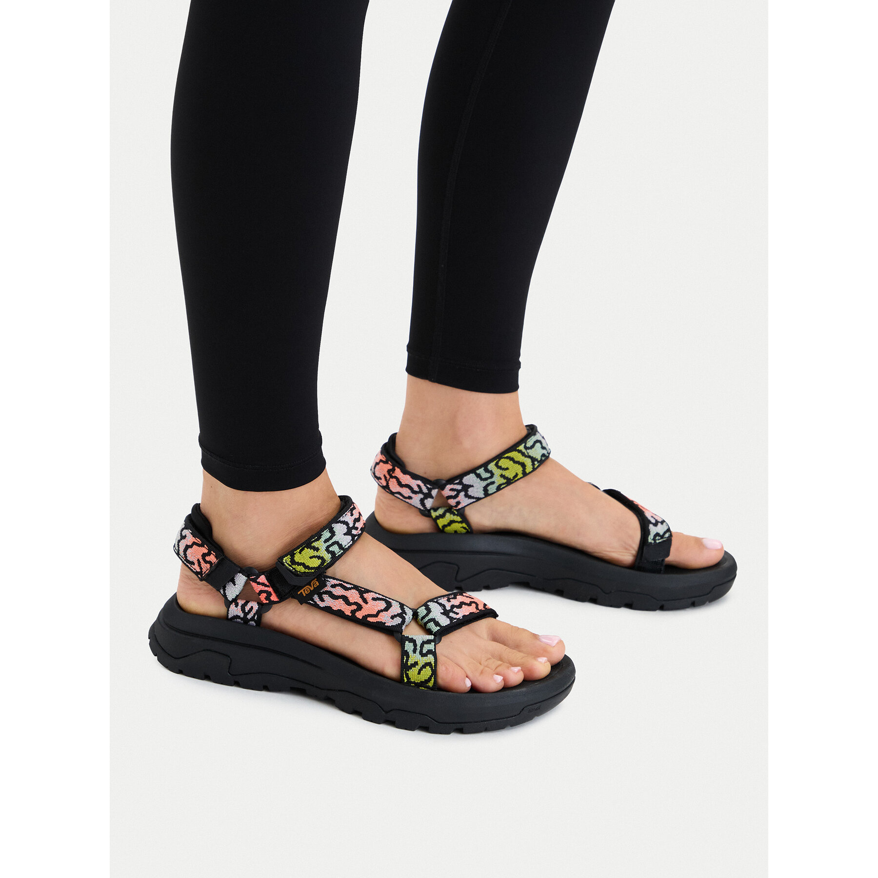 Sandále Teva Hurricane XLT3 1173671 Koralová