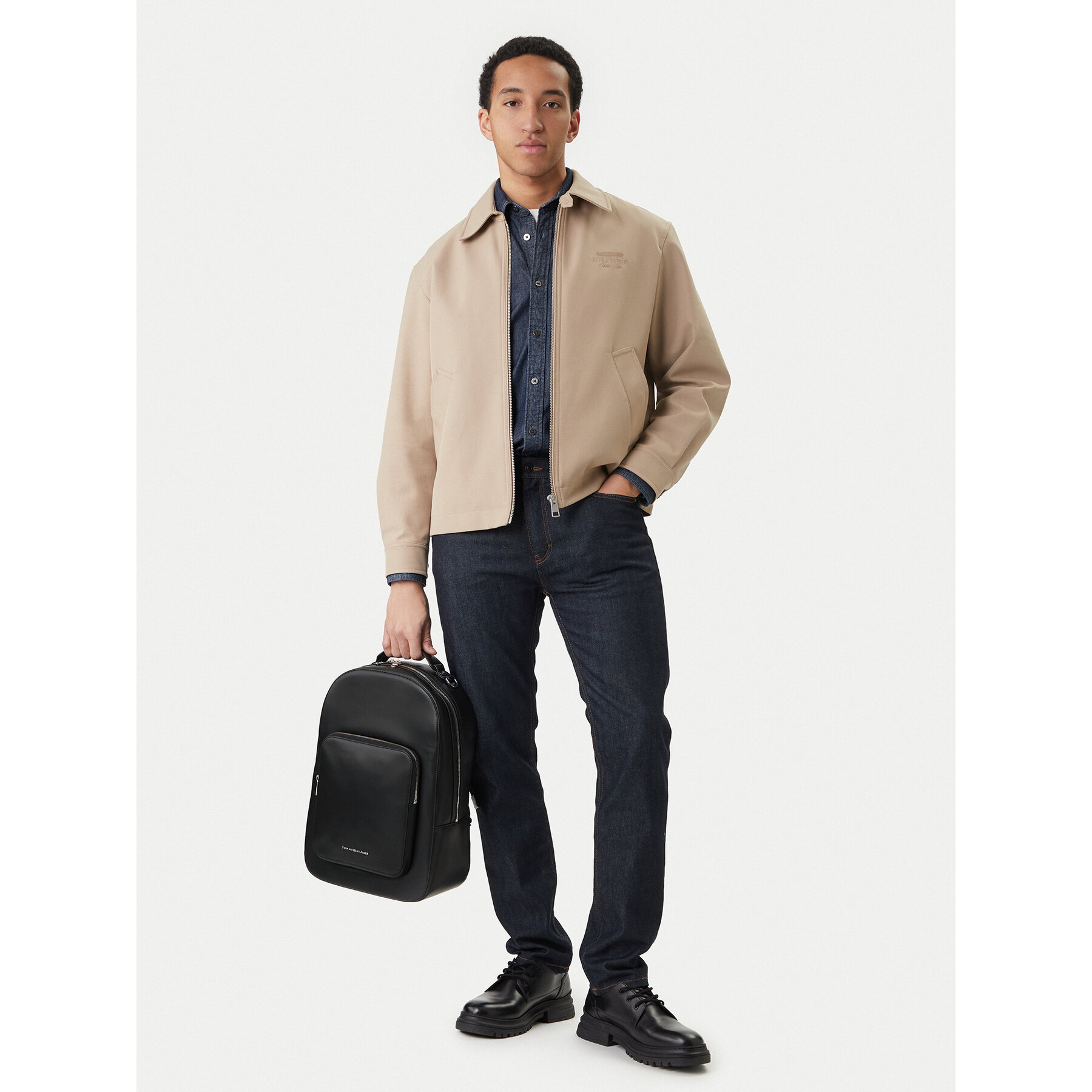 Ruksak Tommy Hilfiger Th Business Leather Backpack AM0AM14162 Čierna