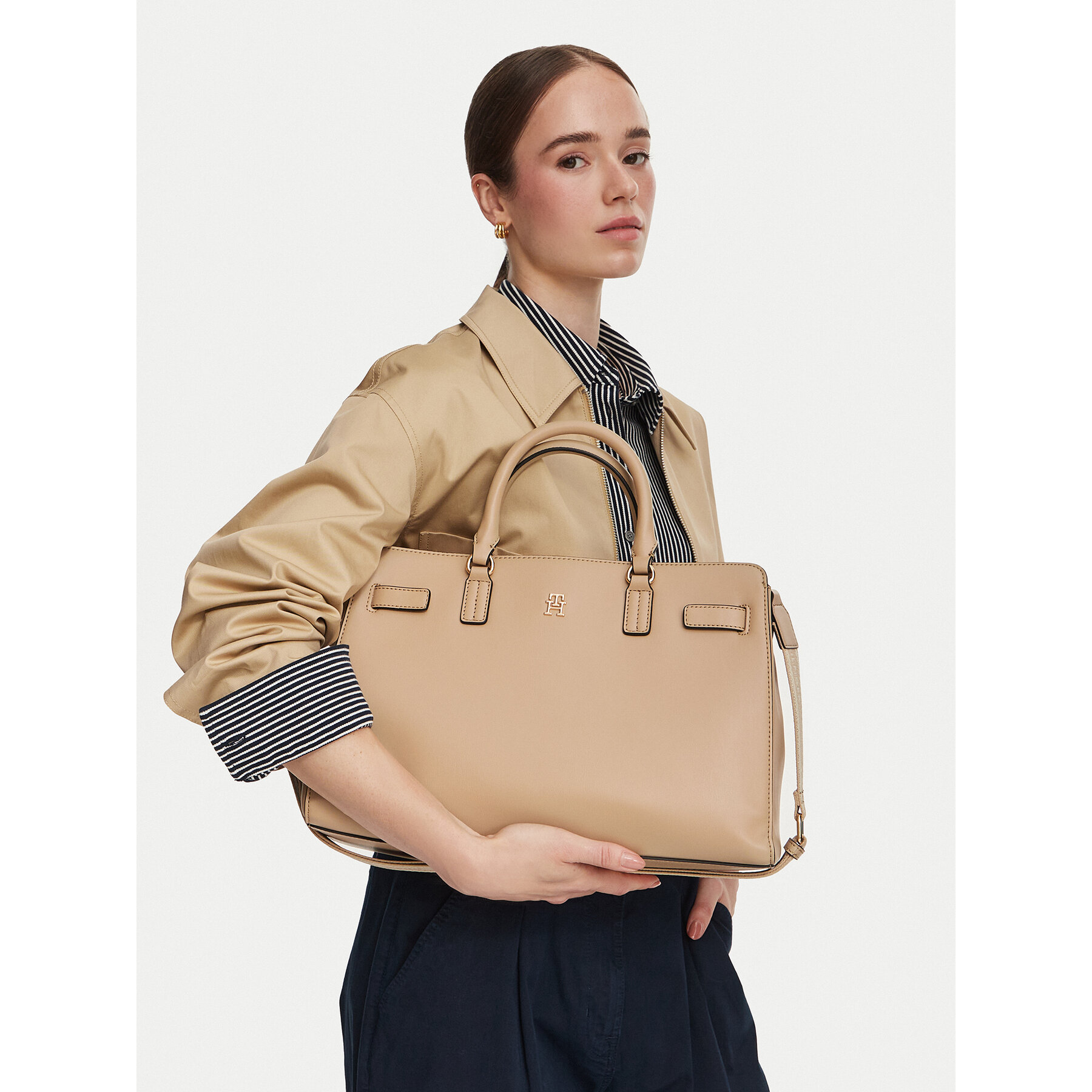 Ročna torba Tommy Hilfiger Th Joy Satchel AW0AW19067 Bež