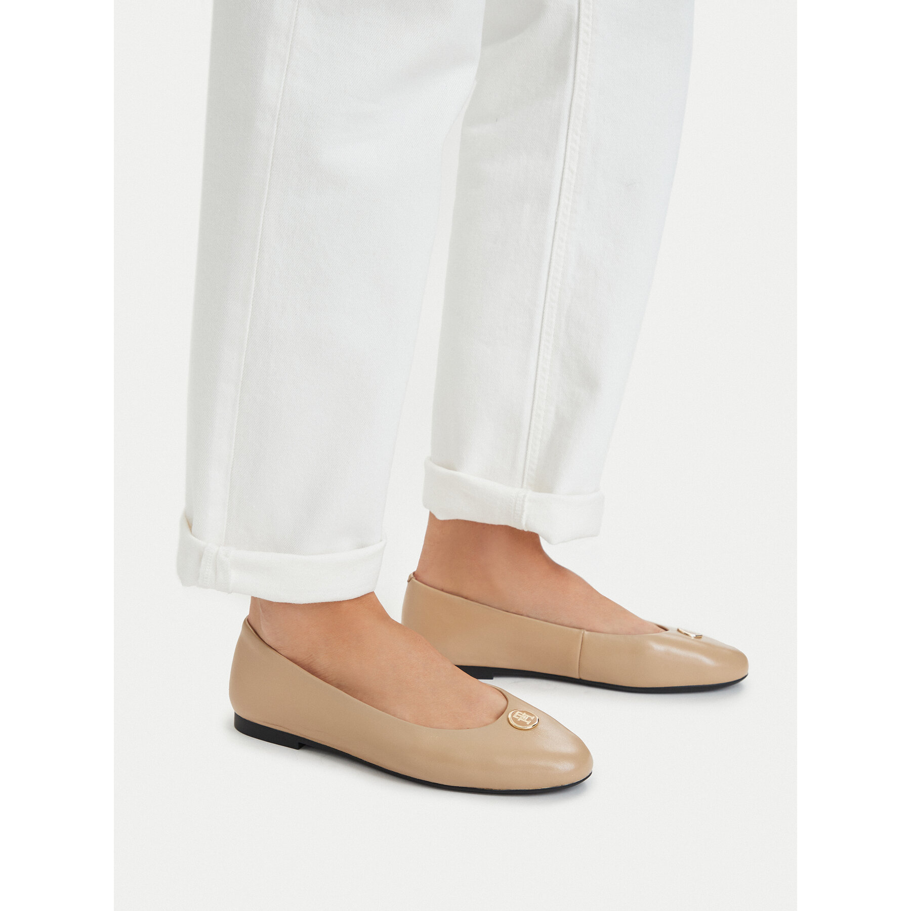 Balerinke Tommy Hilfiger Th Plate FW0FW09374 Bež