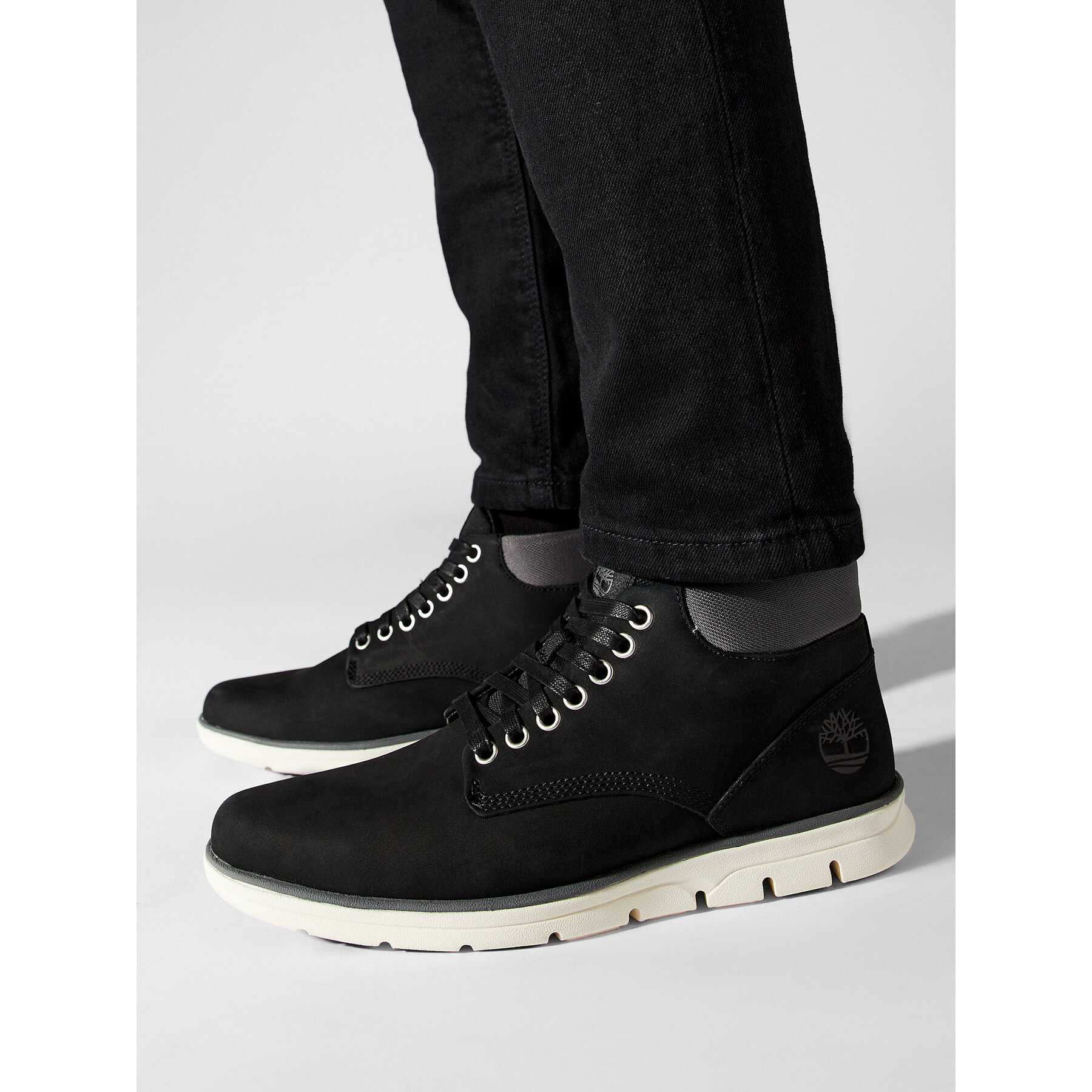 Gležnjače Timberland Bradstreet Chukka TB0A146Q0011 Crna