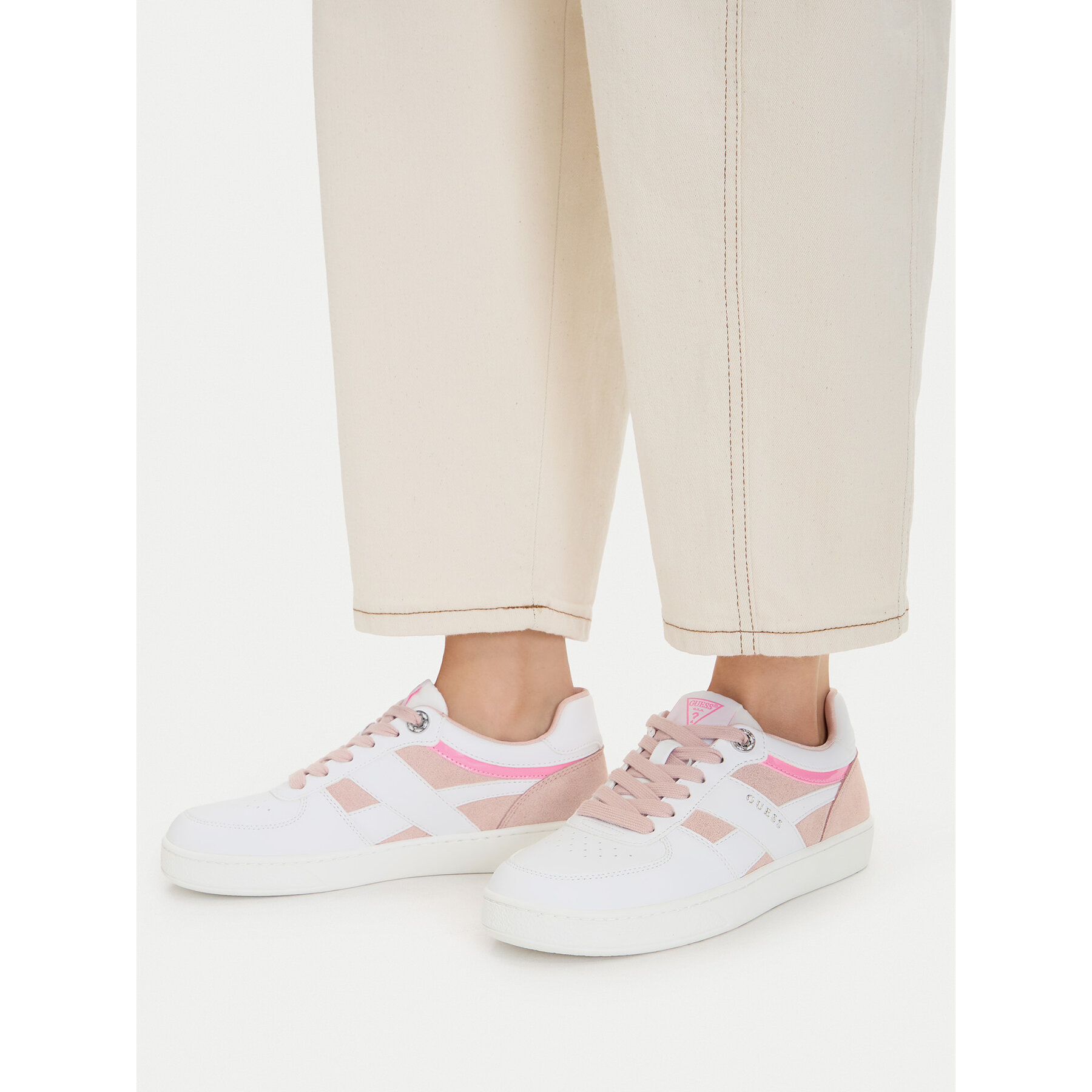 Sneakers Guess FLPNM2 ELE12 Alb