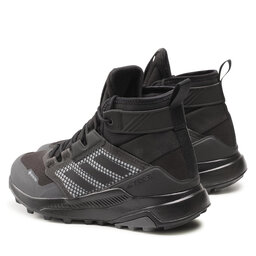 

Взуття adidas, Чорний