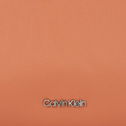 

Сумка Calvin Klein Elevated Soft Shoulder Bag Sm K60K610756 Autumn Leaf GAP, Коричневий