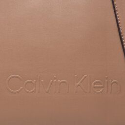 

Сумка Calvin Klein Minimal Hardware Mini Tote K60K609847 RBC, Коричневий